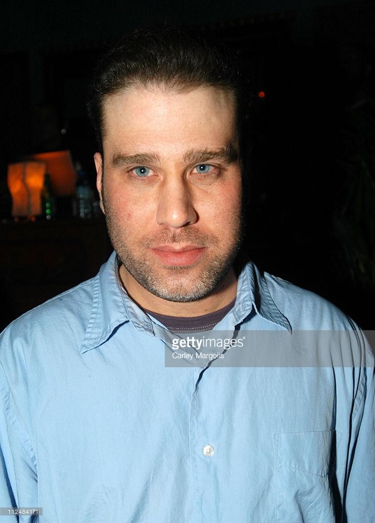 actor Noel Ashman large photo