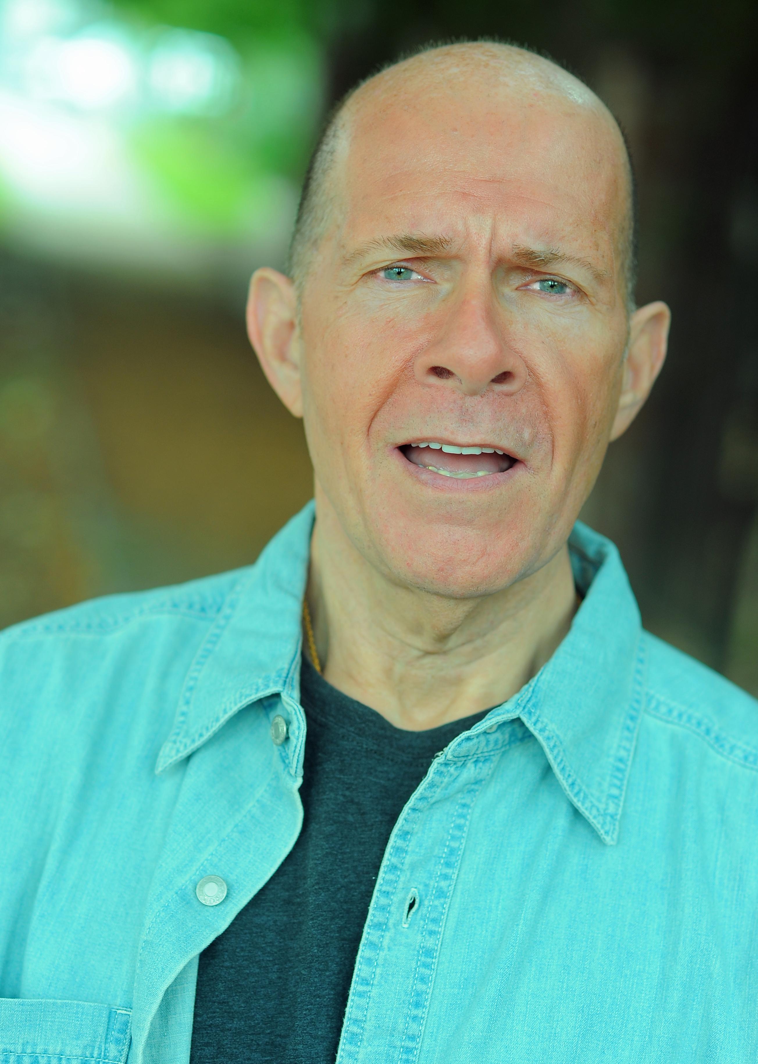 actor Robert Catrini large photo