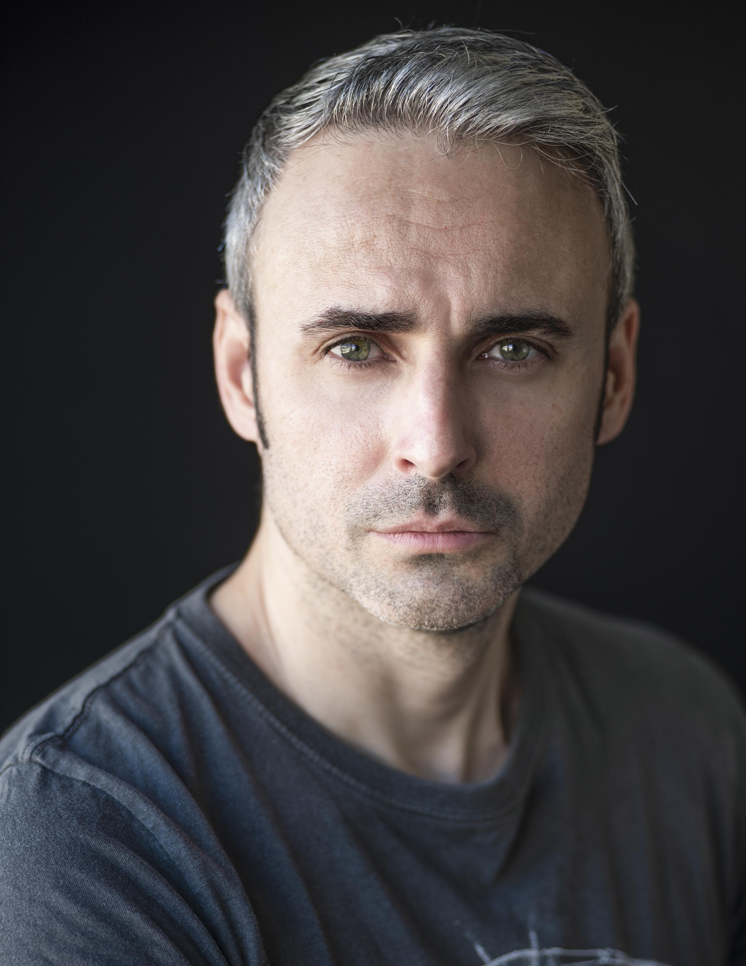 actor David Vega large photo