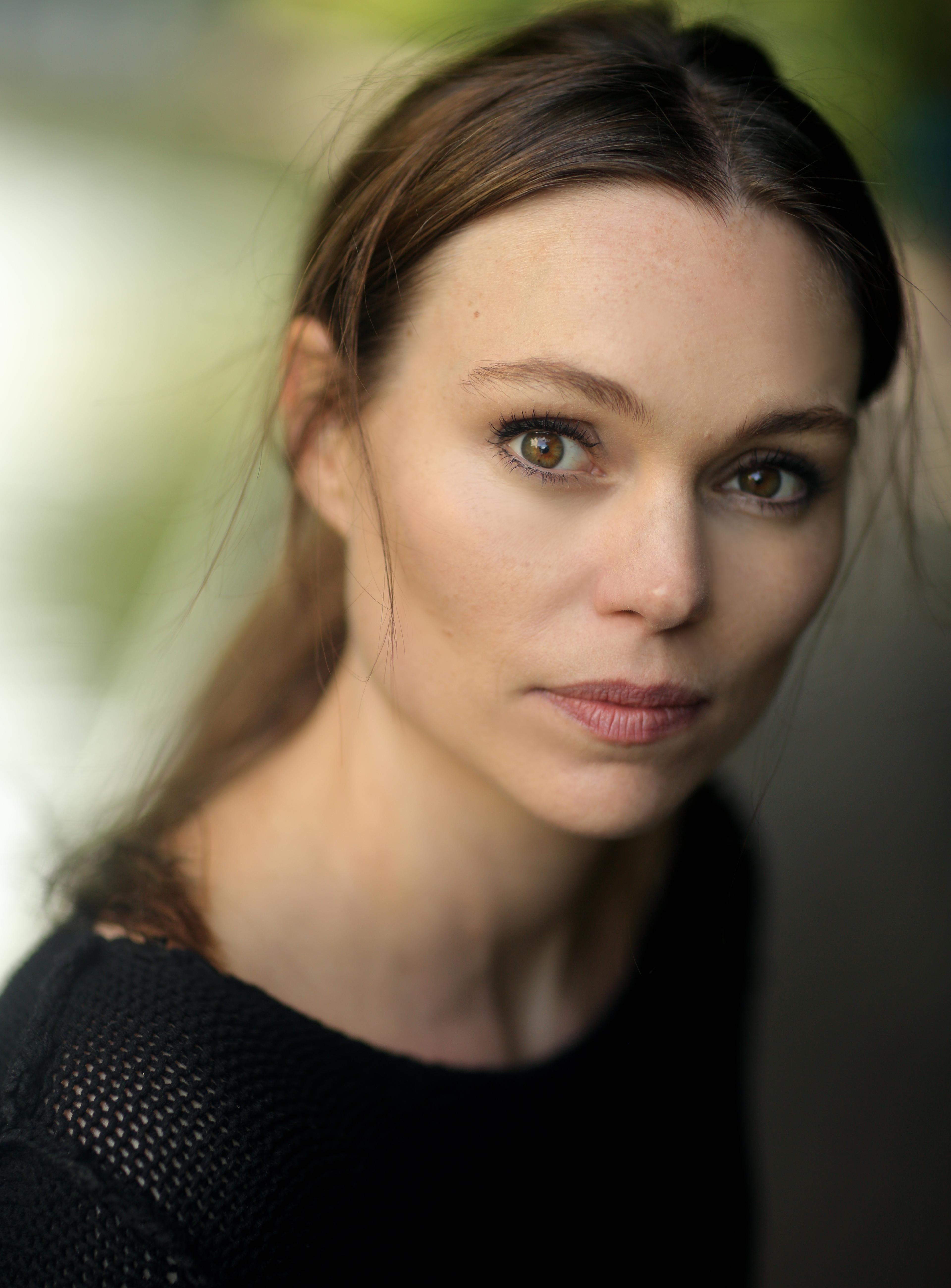 actor Tallulah Sheffield large photo