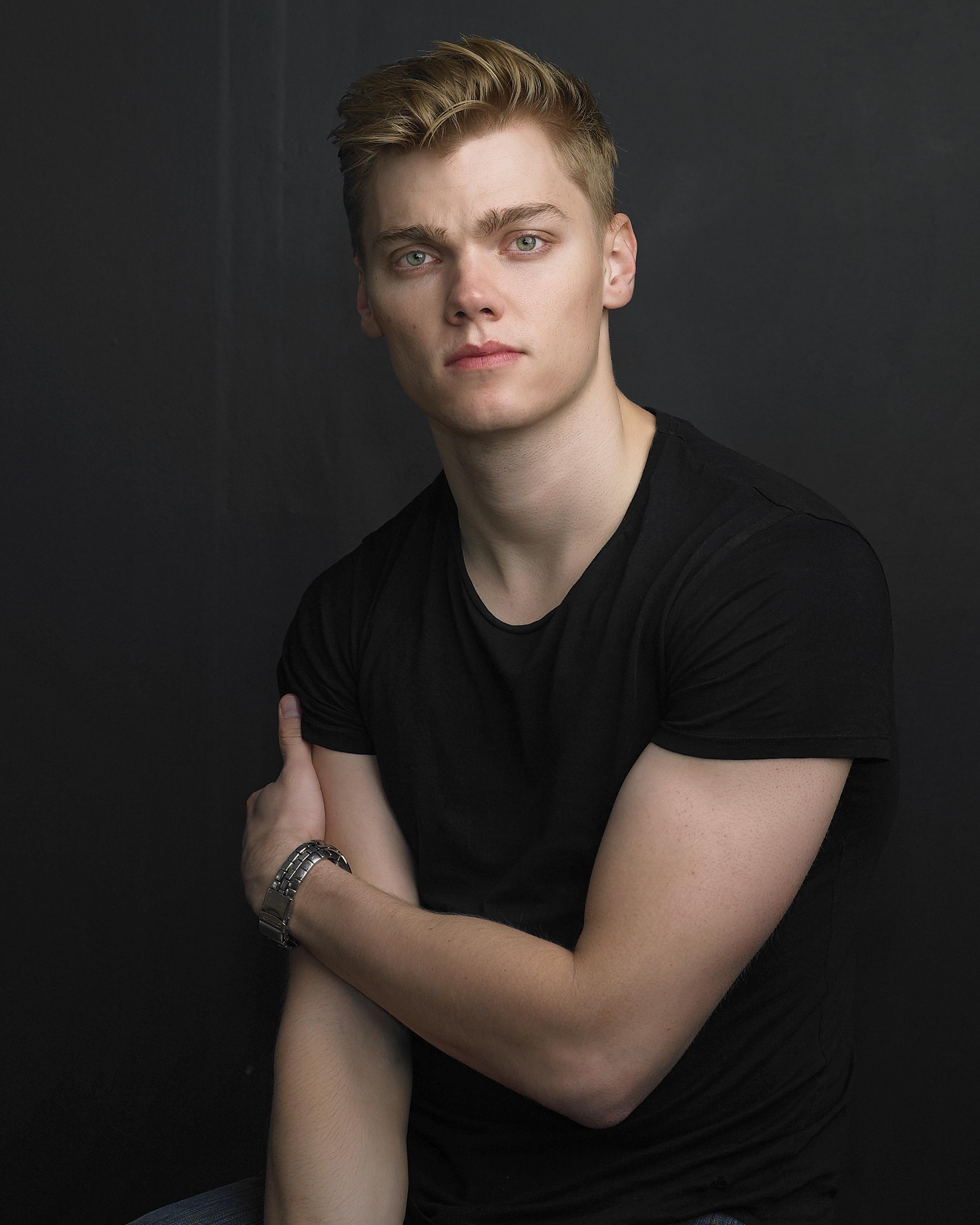 actor Levi Meaden large photo
