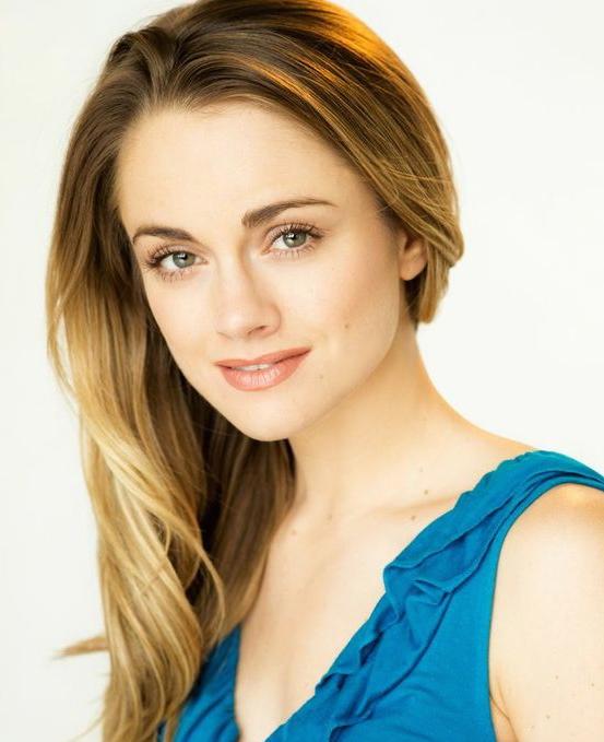 actor Ali Faulkner large photo