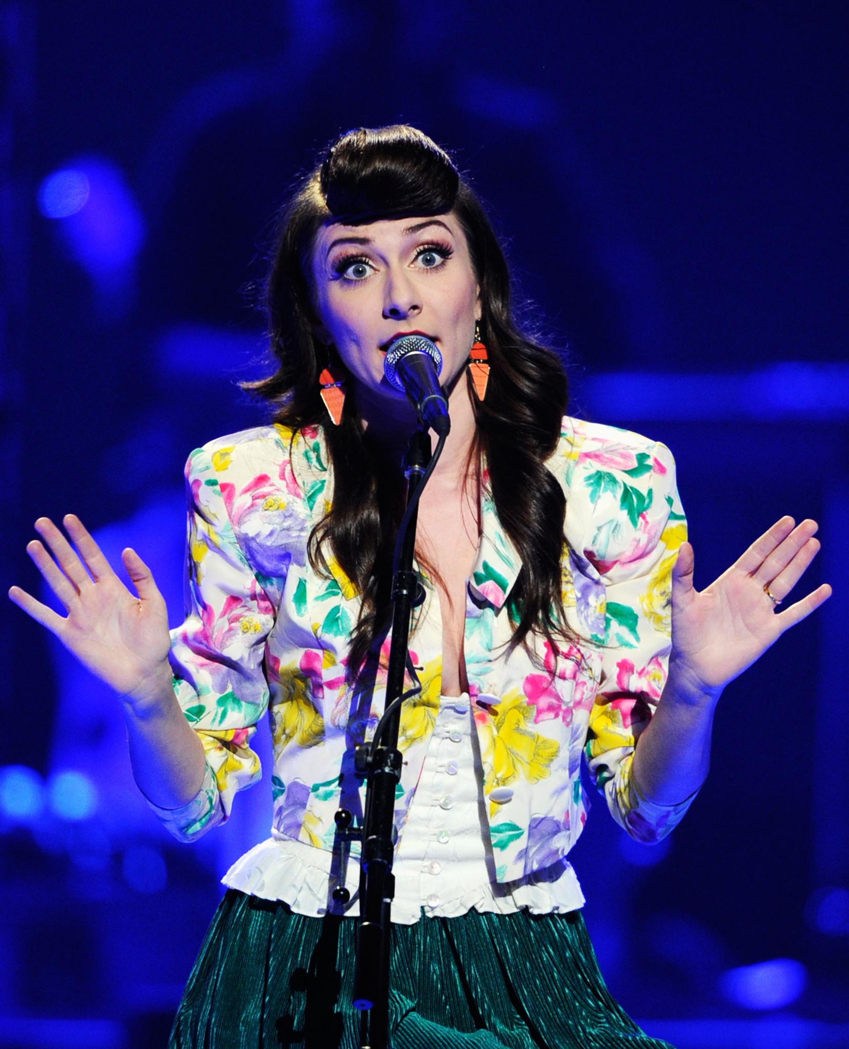 actor Amy Noonan large photo