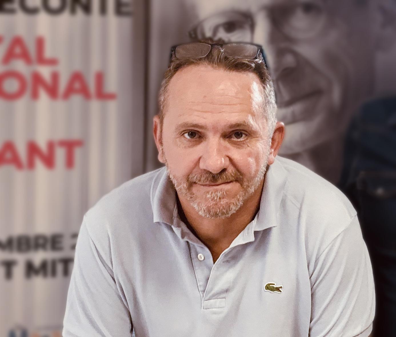 actor Emmanuel Saez large photo