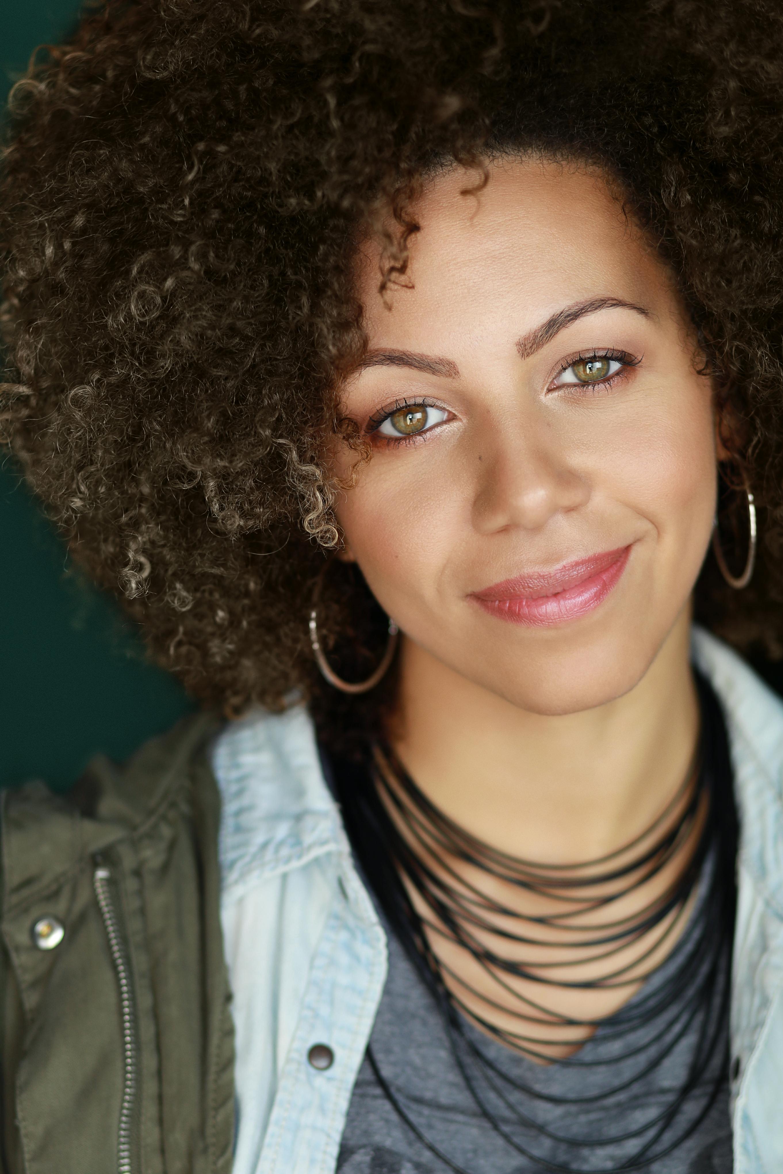 actor Cassandra Blair large photo