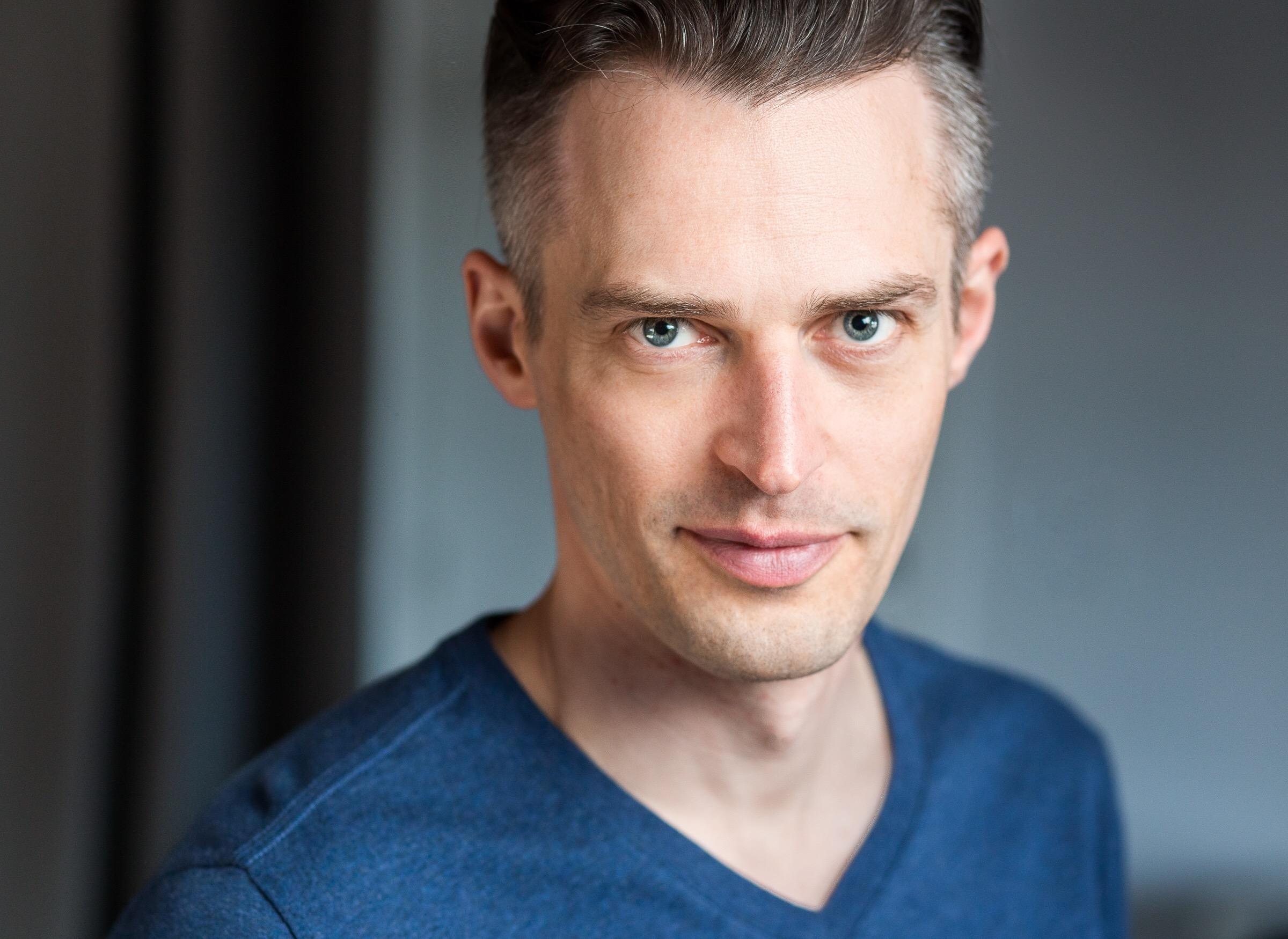 actor Matthew Nette large photo