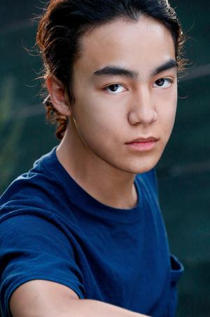 actor James Sklena large photo