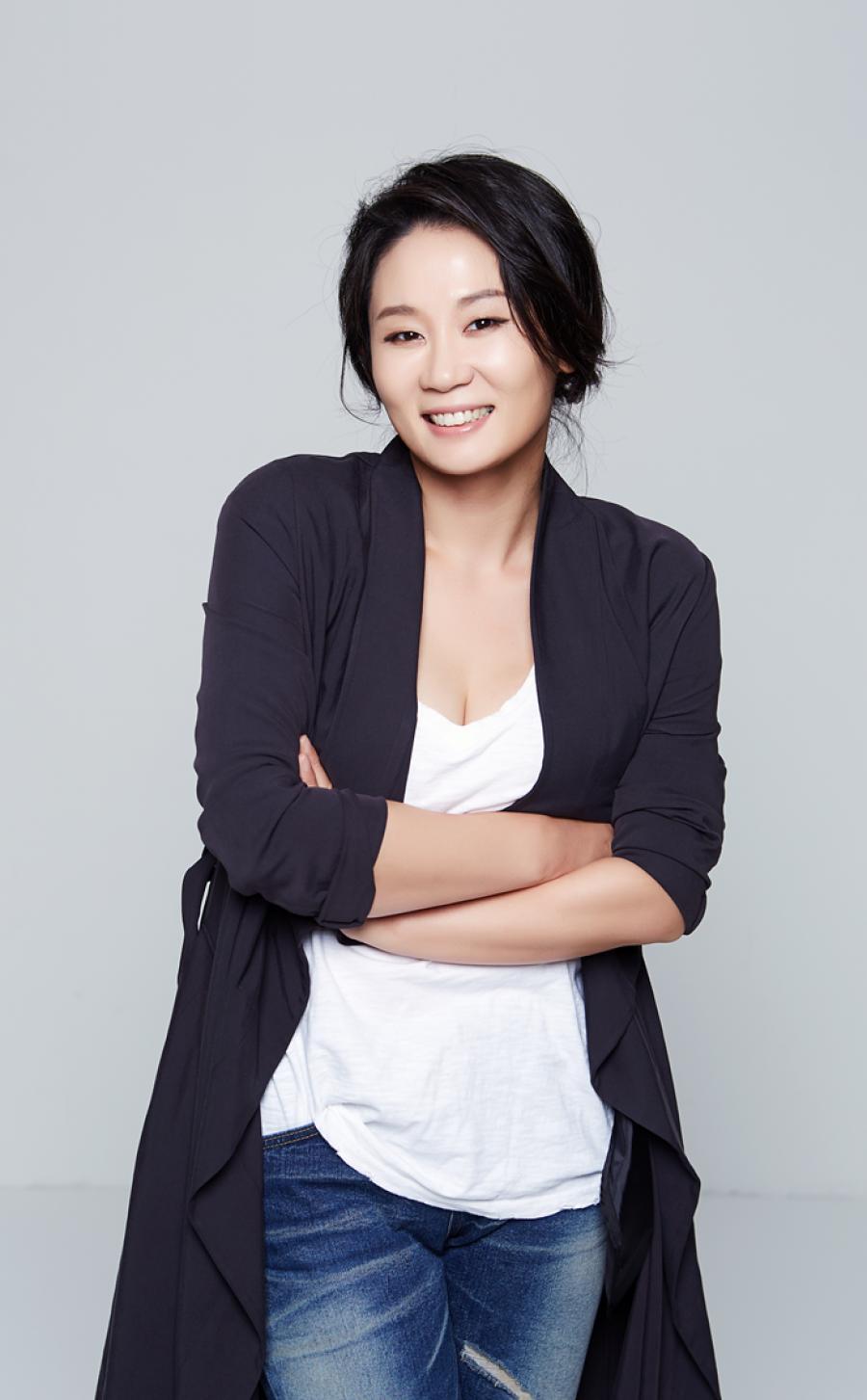 actor Kim Sun-young large photo