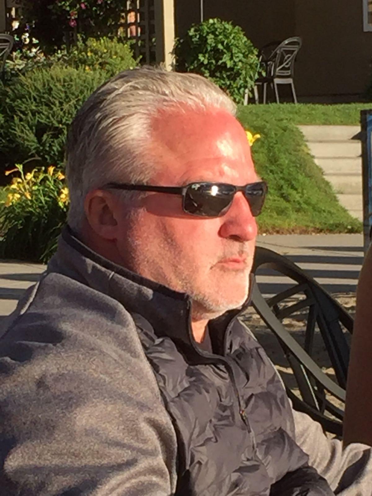 actor Brad Stephen large photo