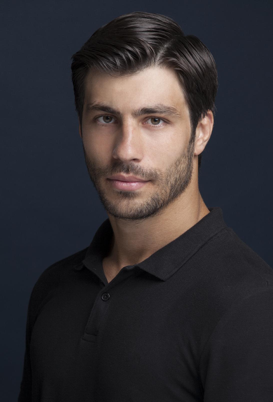 actor Emre Orun large photo