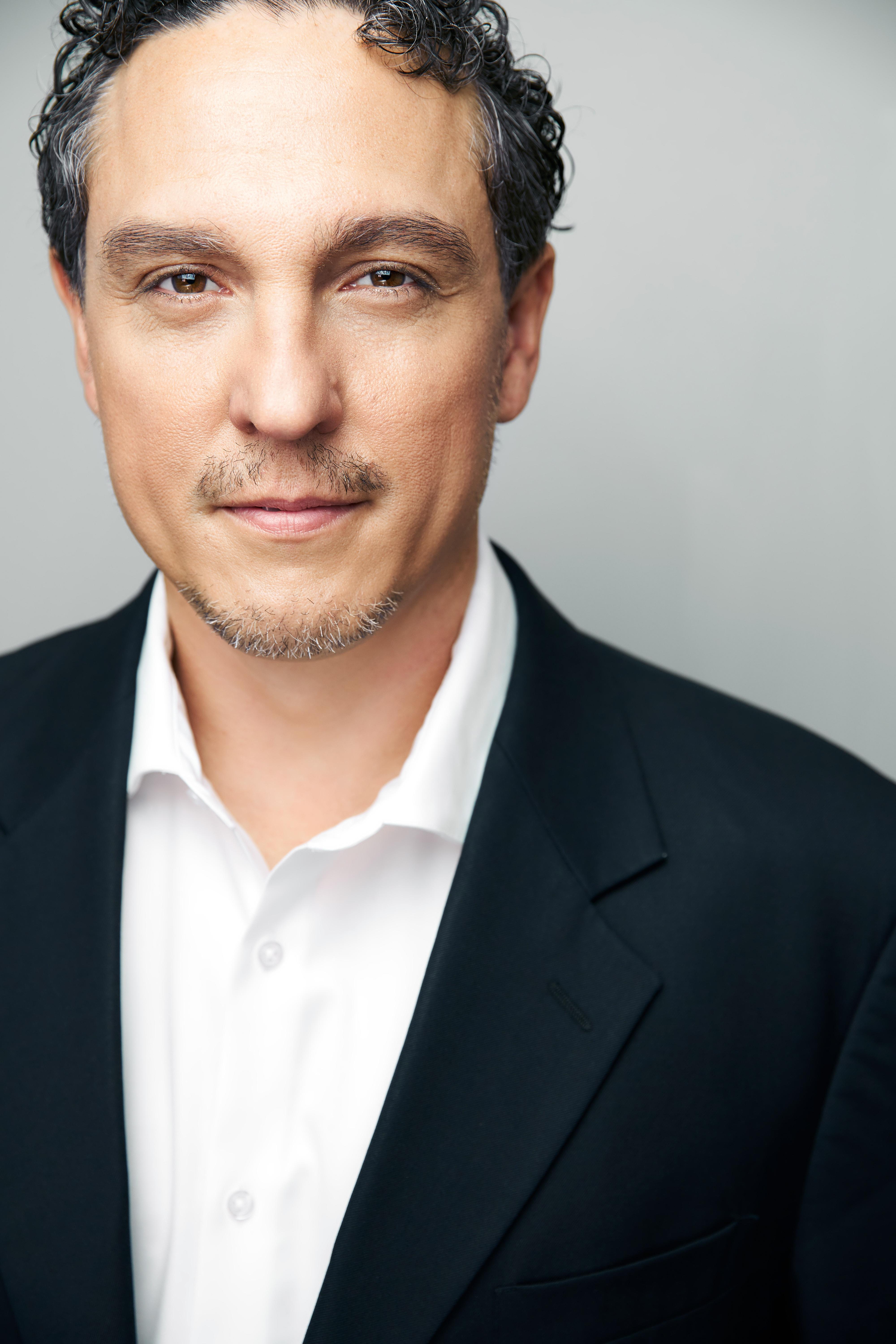 actor Wally Marzano-Lesnevich large photo