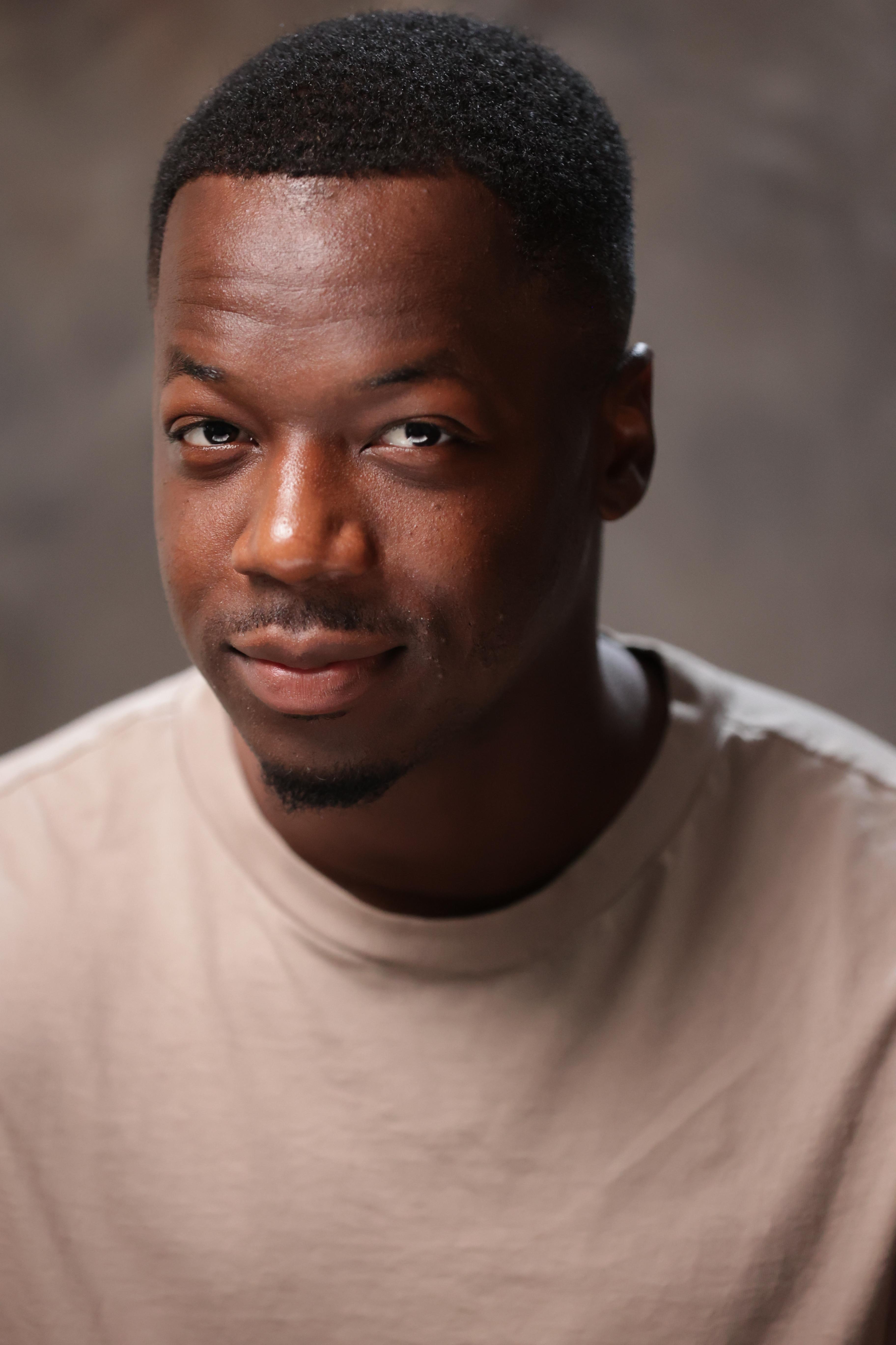 actor Darrin Barber large photo