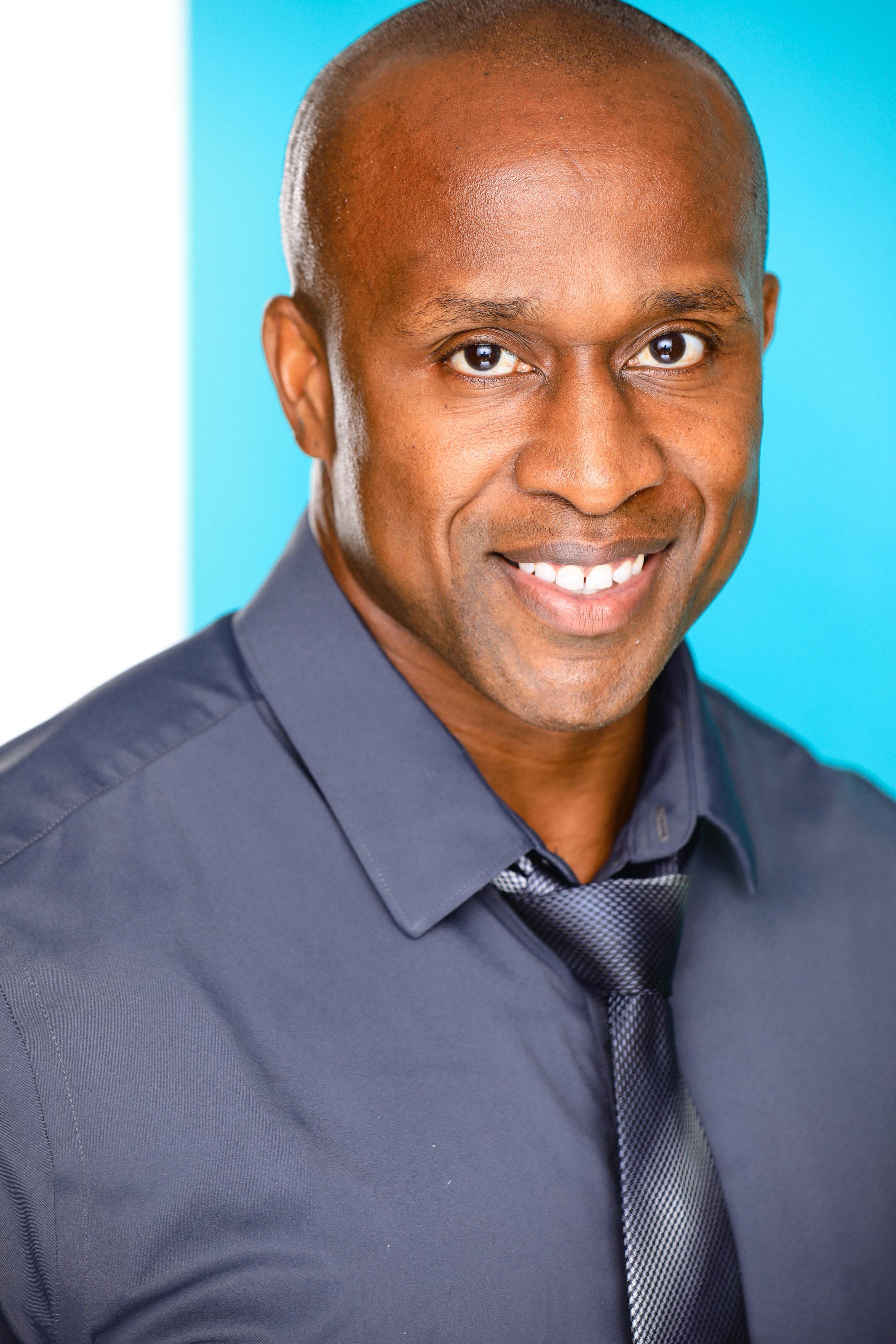 actor Euanton Dotson large photo