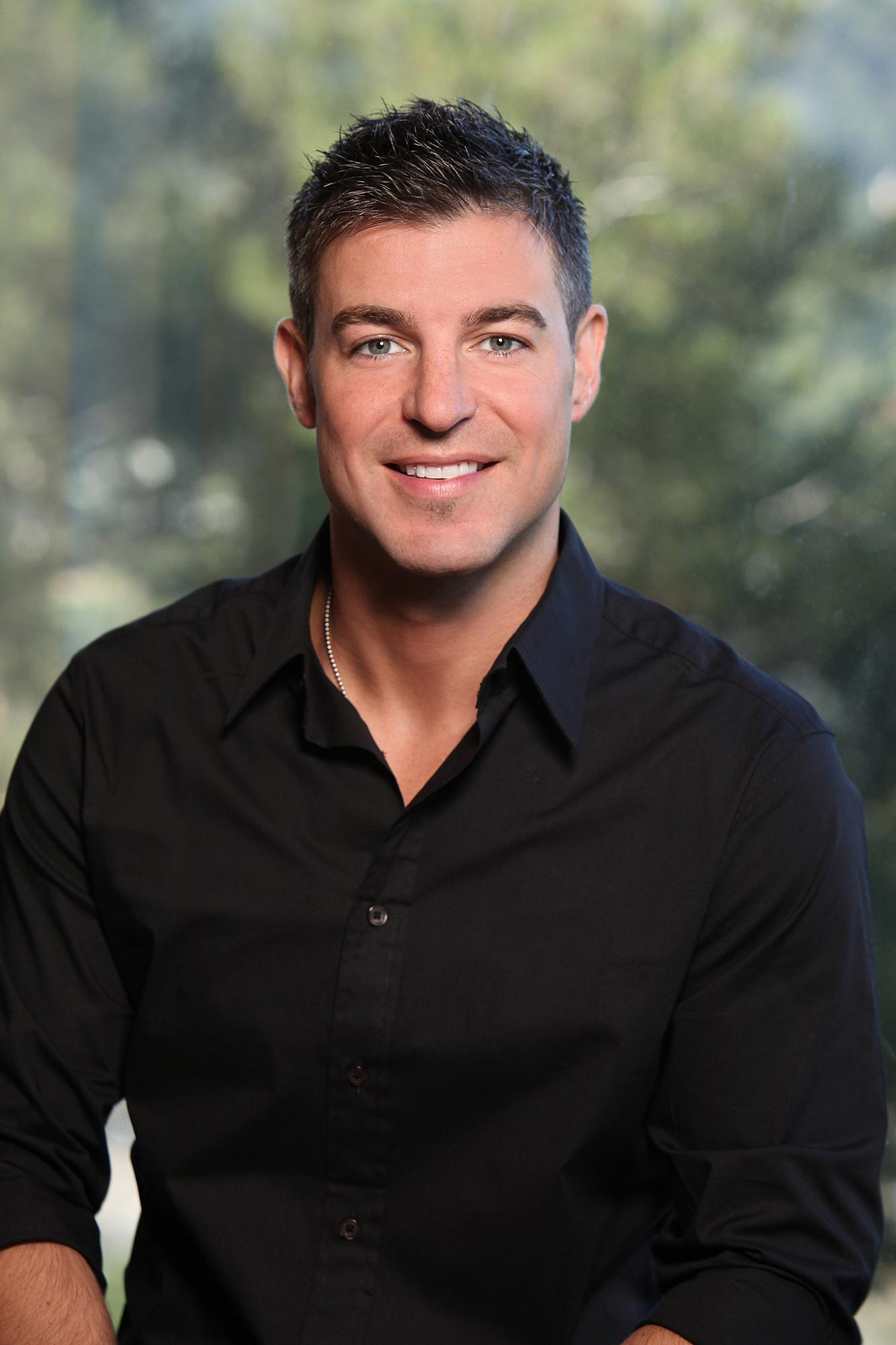 actor Jeff Schroeder large photo