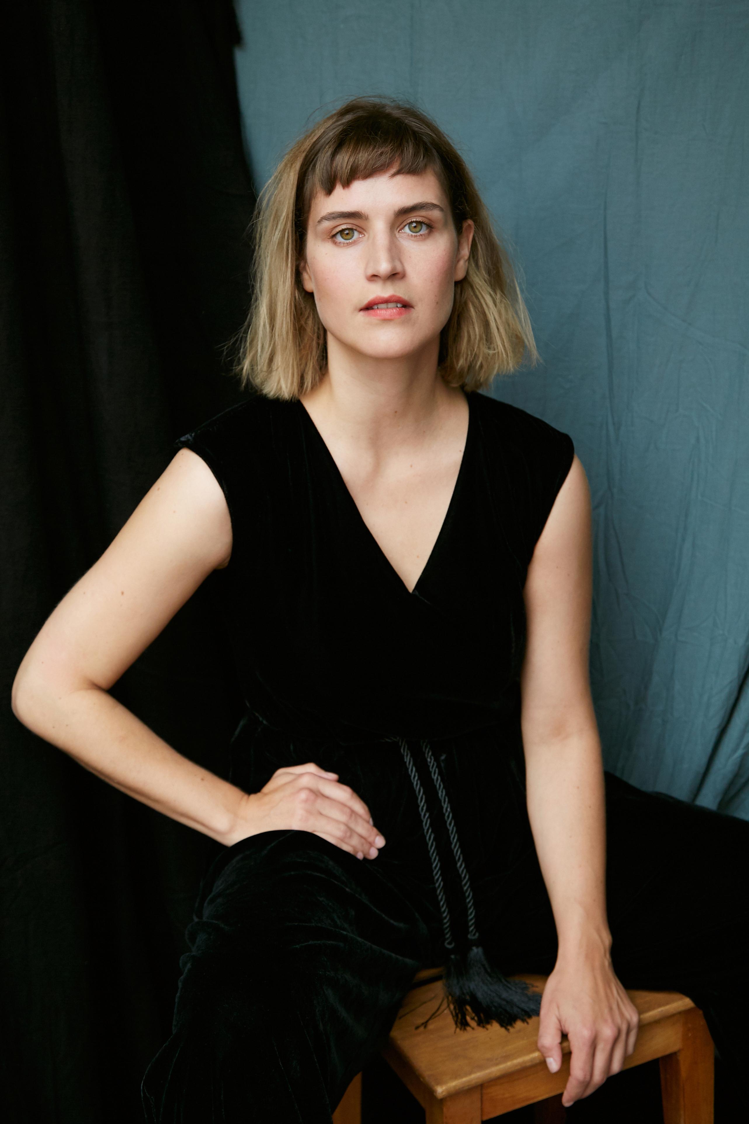 actor Morgane Ferru large photo