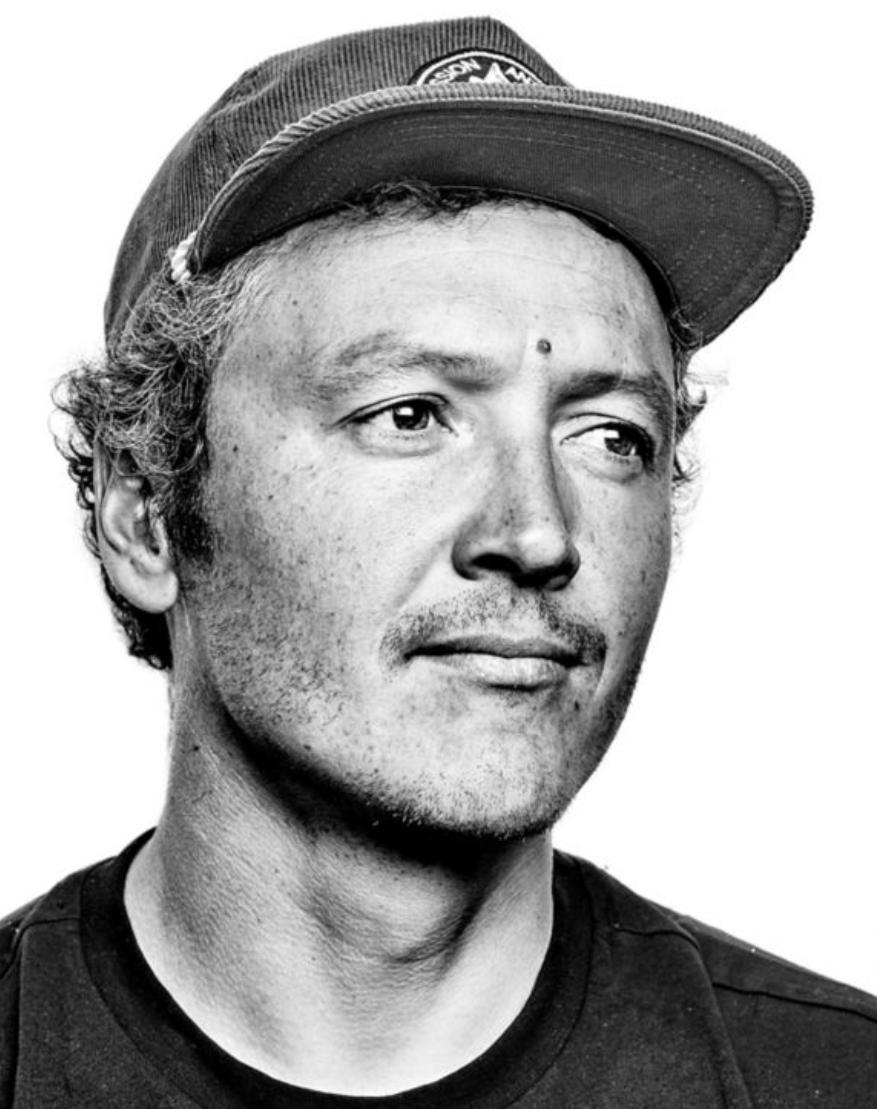 actor Xavier De Le Rue large photo