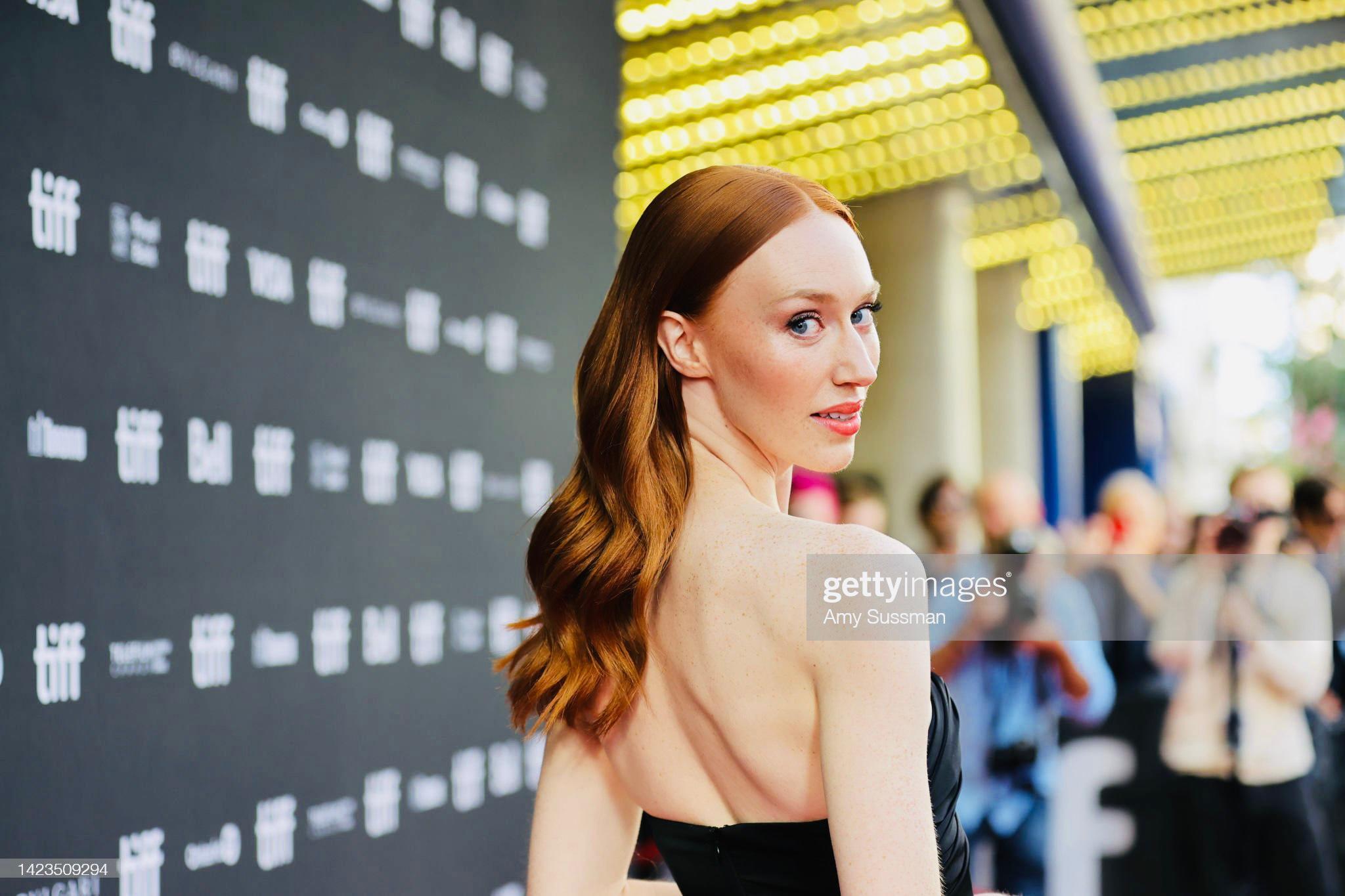 actor Kira Guloien large photo