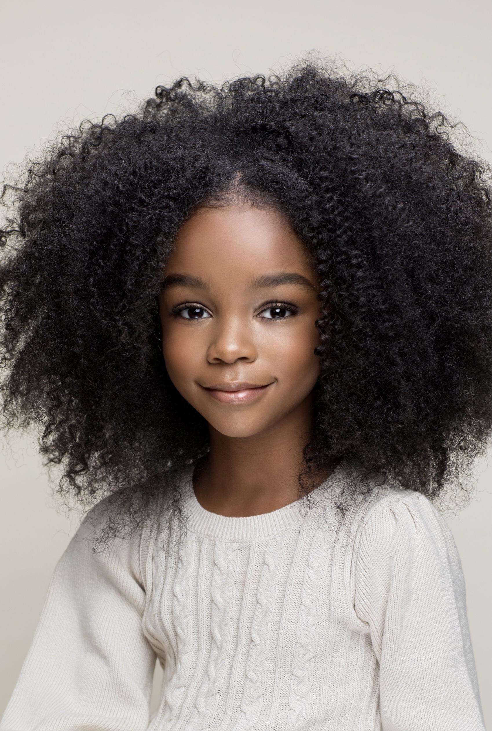 actor Sydney-Lake Bradley large photo