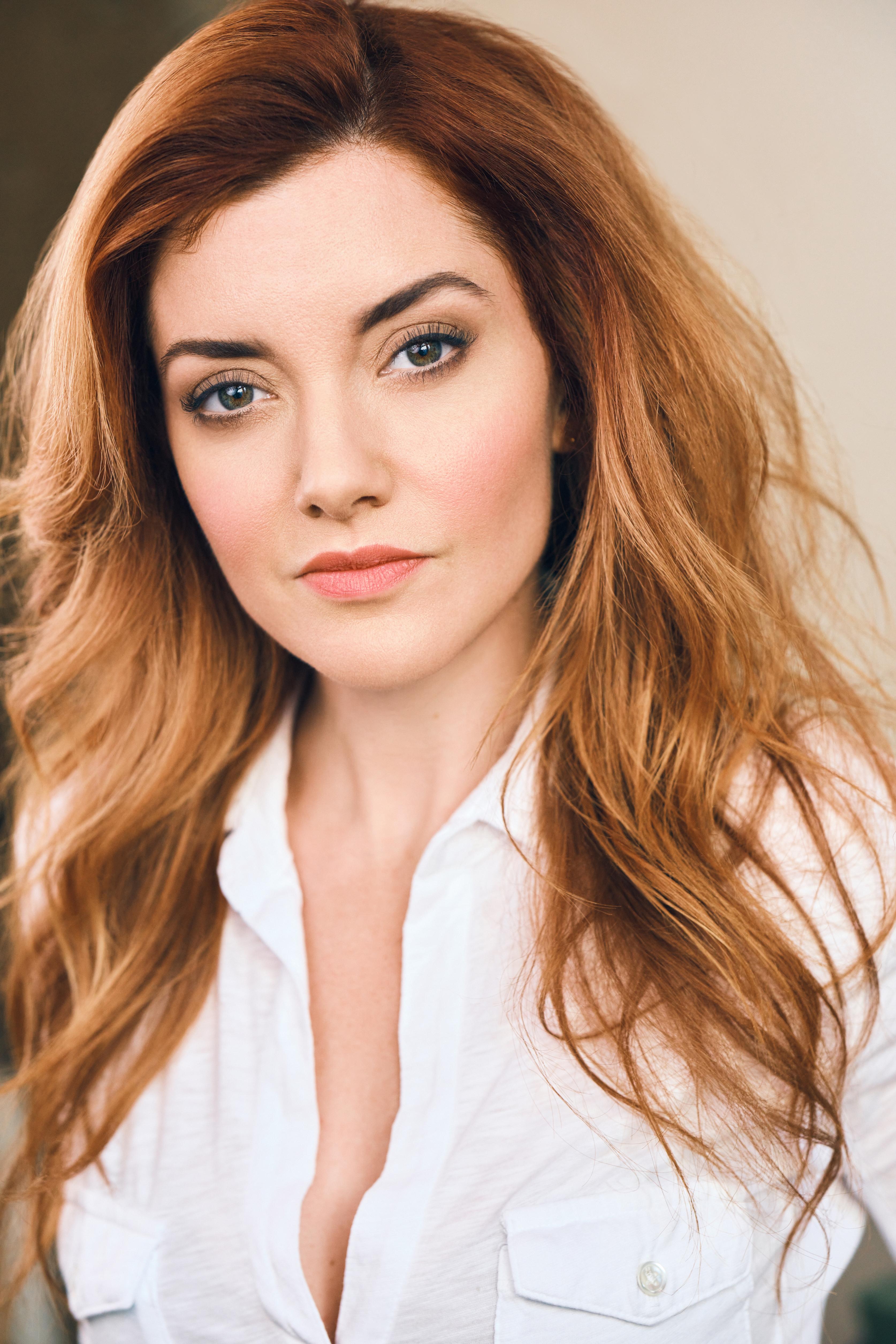 actor Linzi Fenix large photo