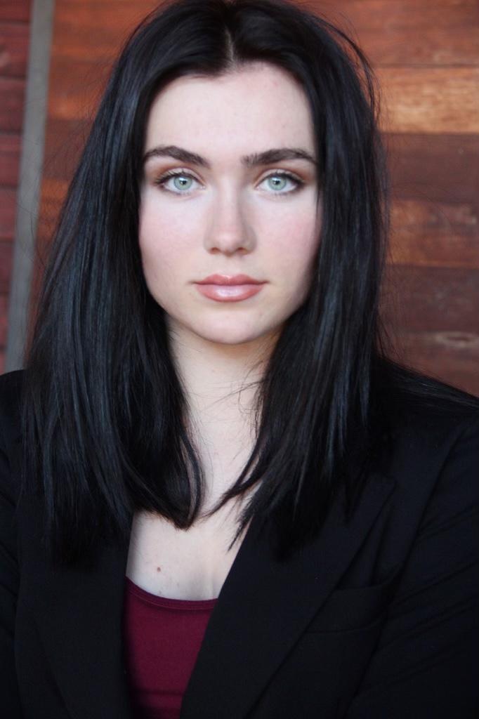 actor Sarah Assumma large photo