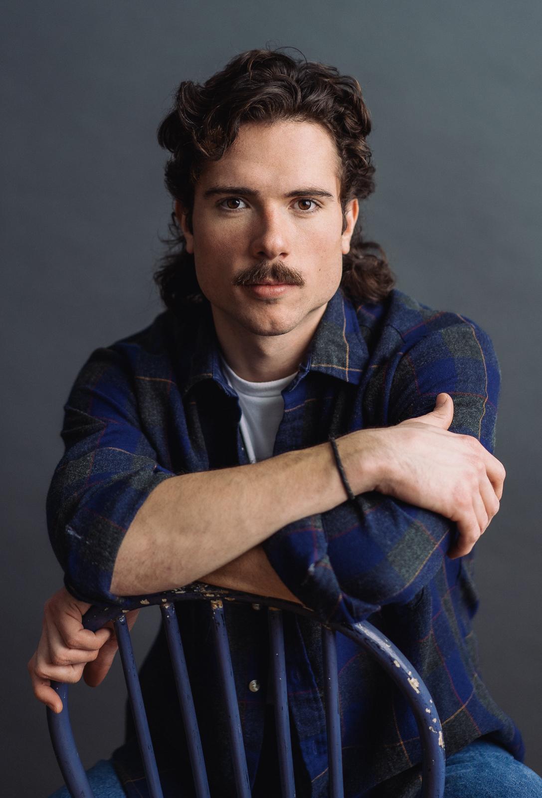 actor Harrison Smith large photo