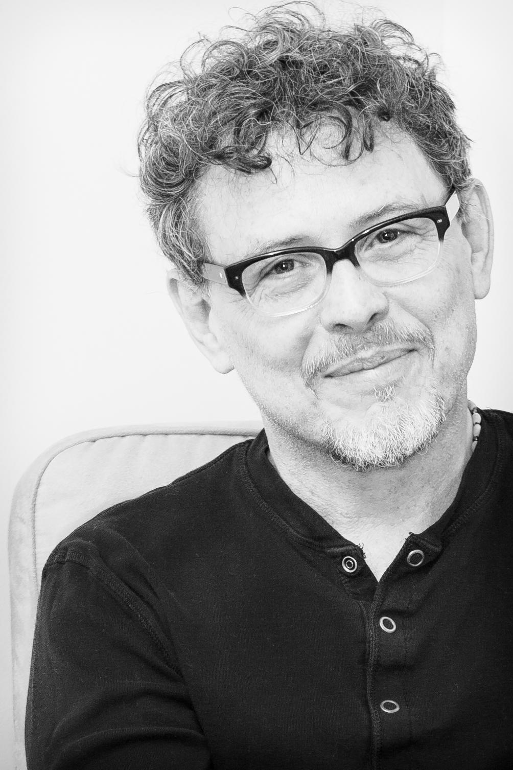 actor Jose Rivera large photo