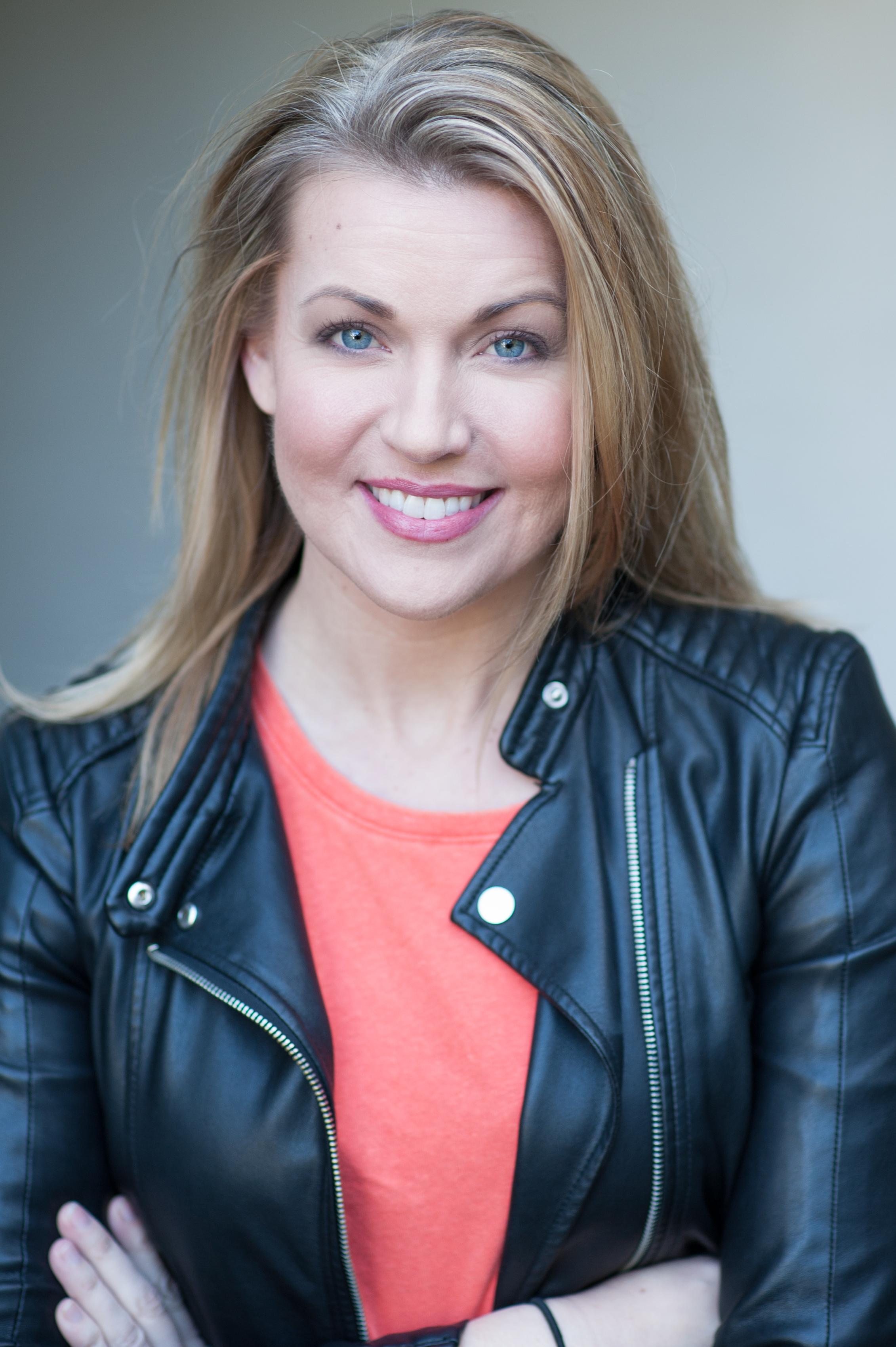 actor Kelly V. Dolan large photo