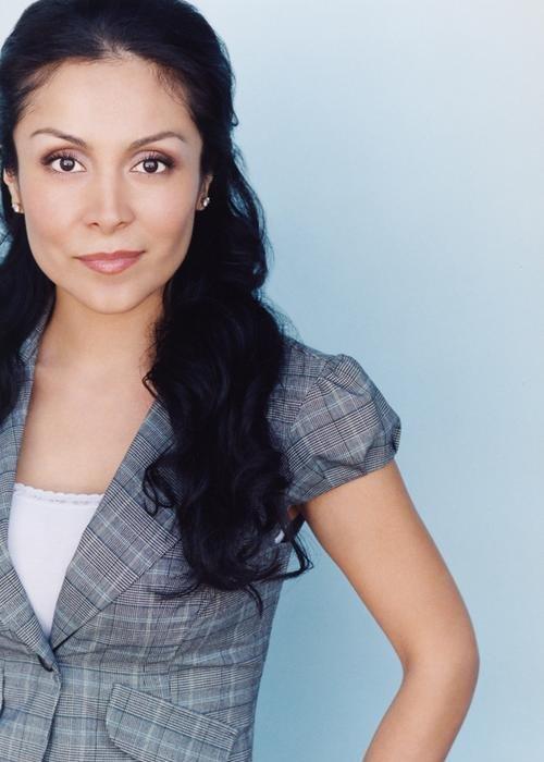 actor Claudia Zevallos large photo