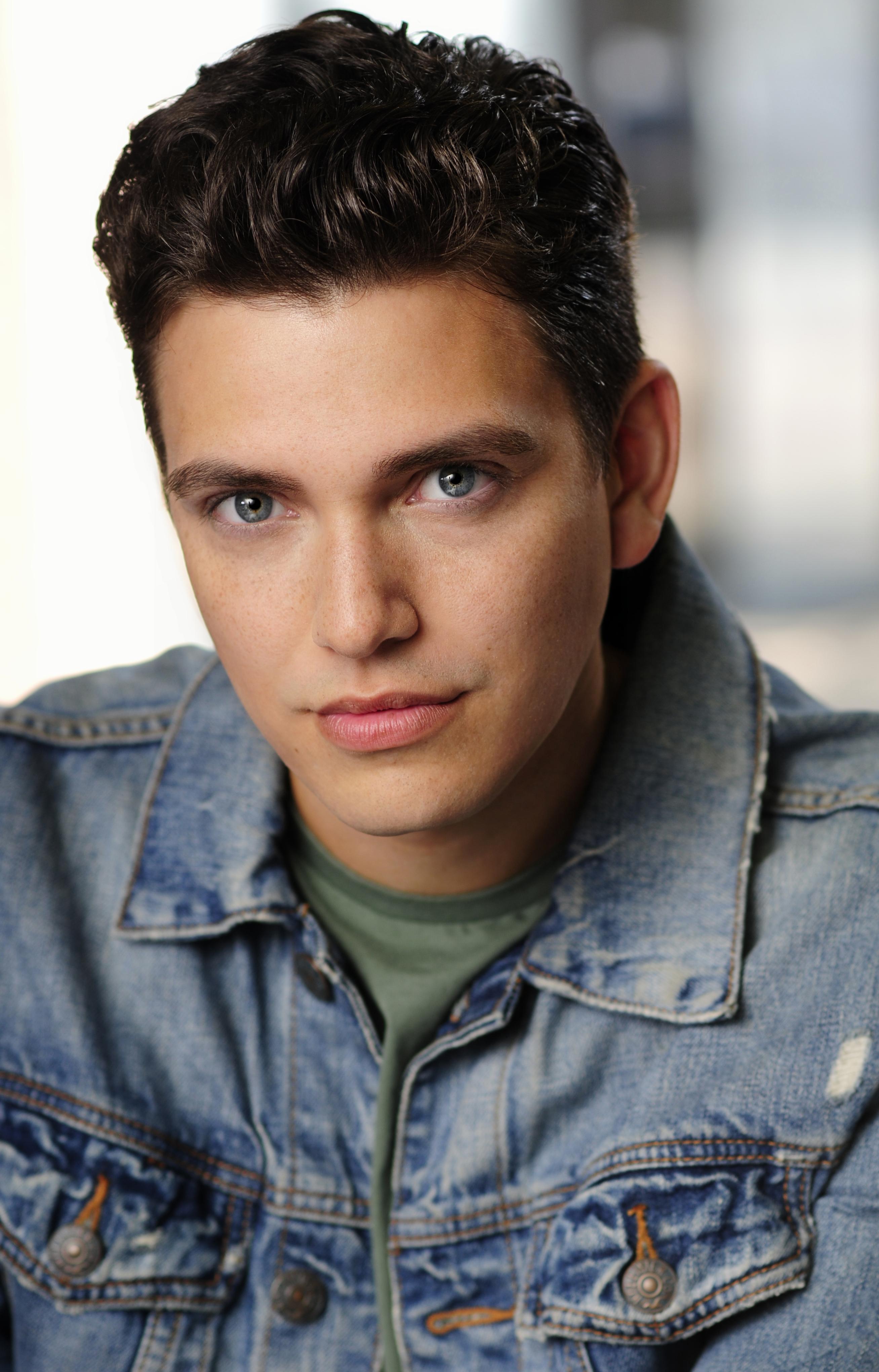 actor Lauden Baker large photo