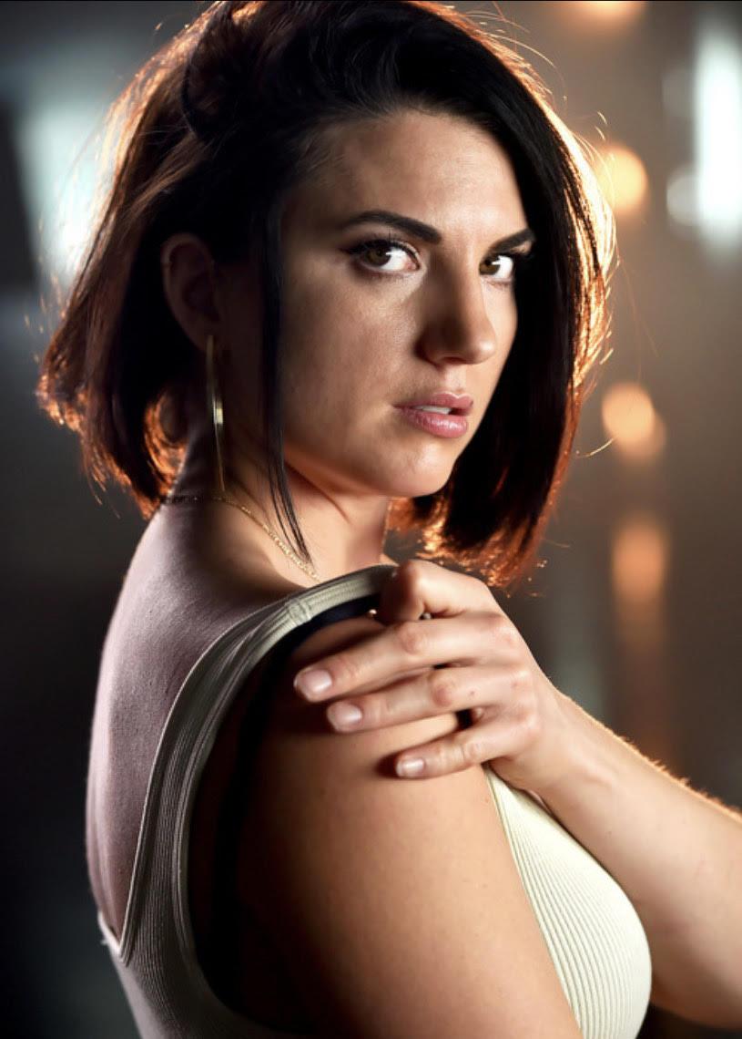 actor Angela Nordeng large photo