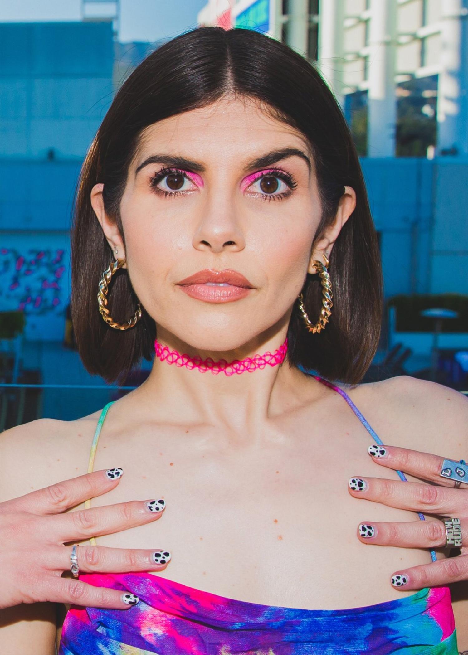 actor Justine Marino large photo