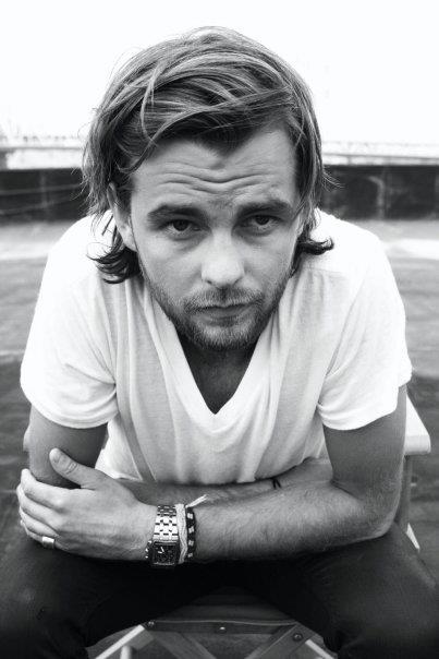 actor Chris Werkmeister large photo