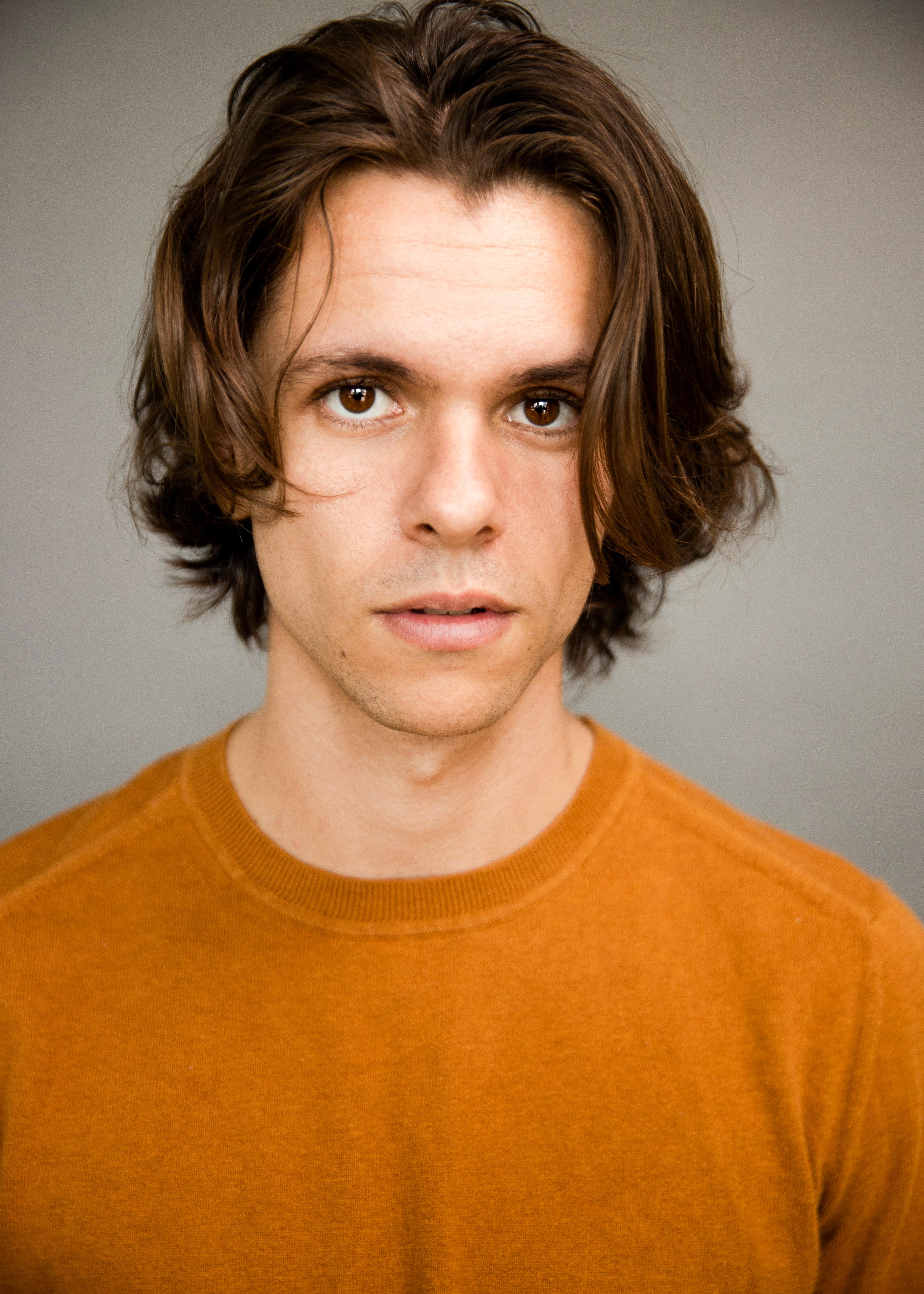 actor Julian de la Celle large photo