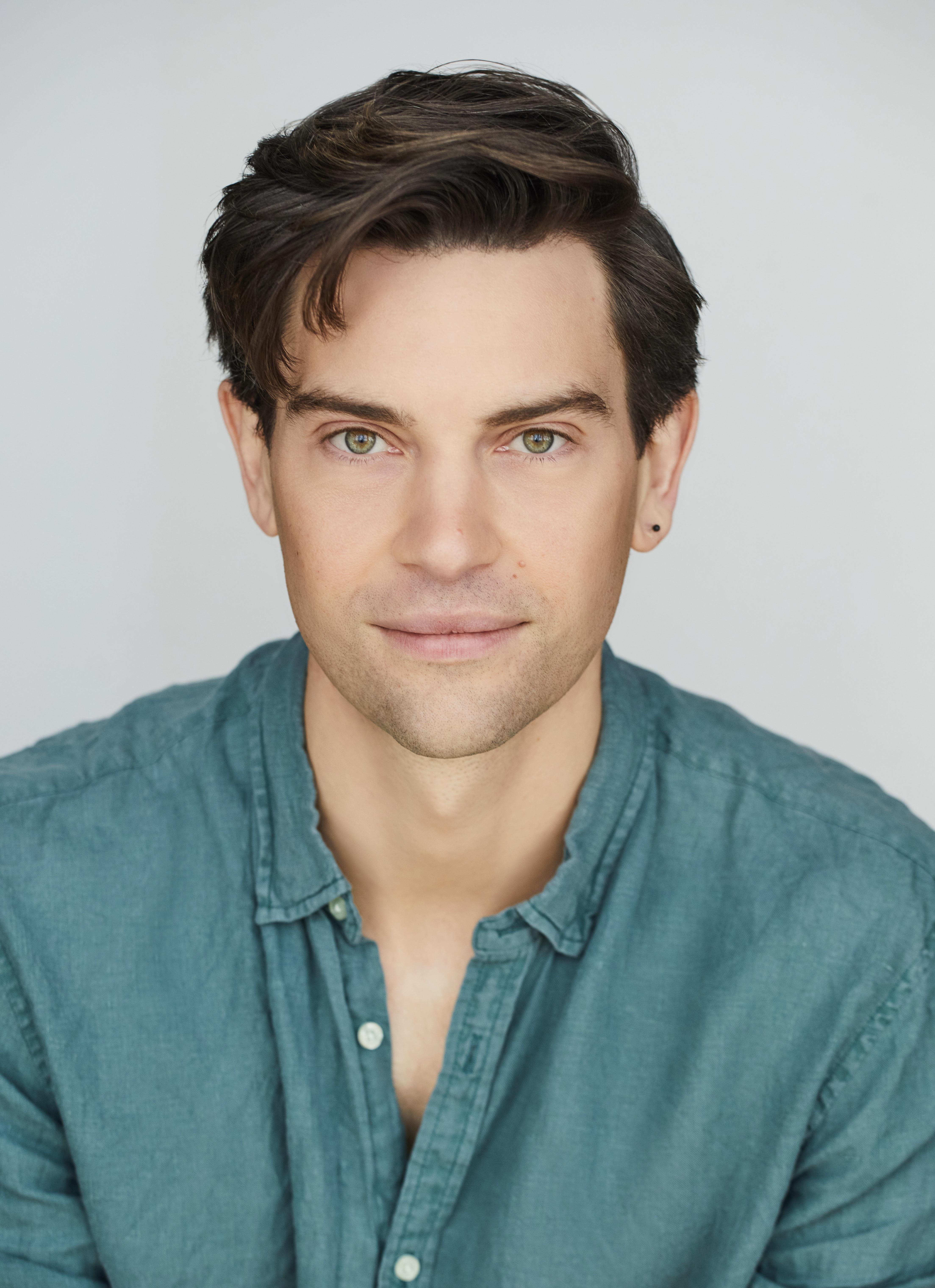 actor Drew Wilson large photo