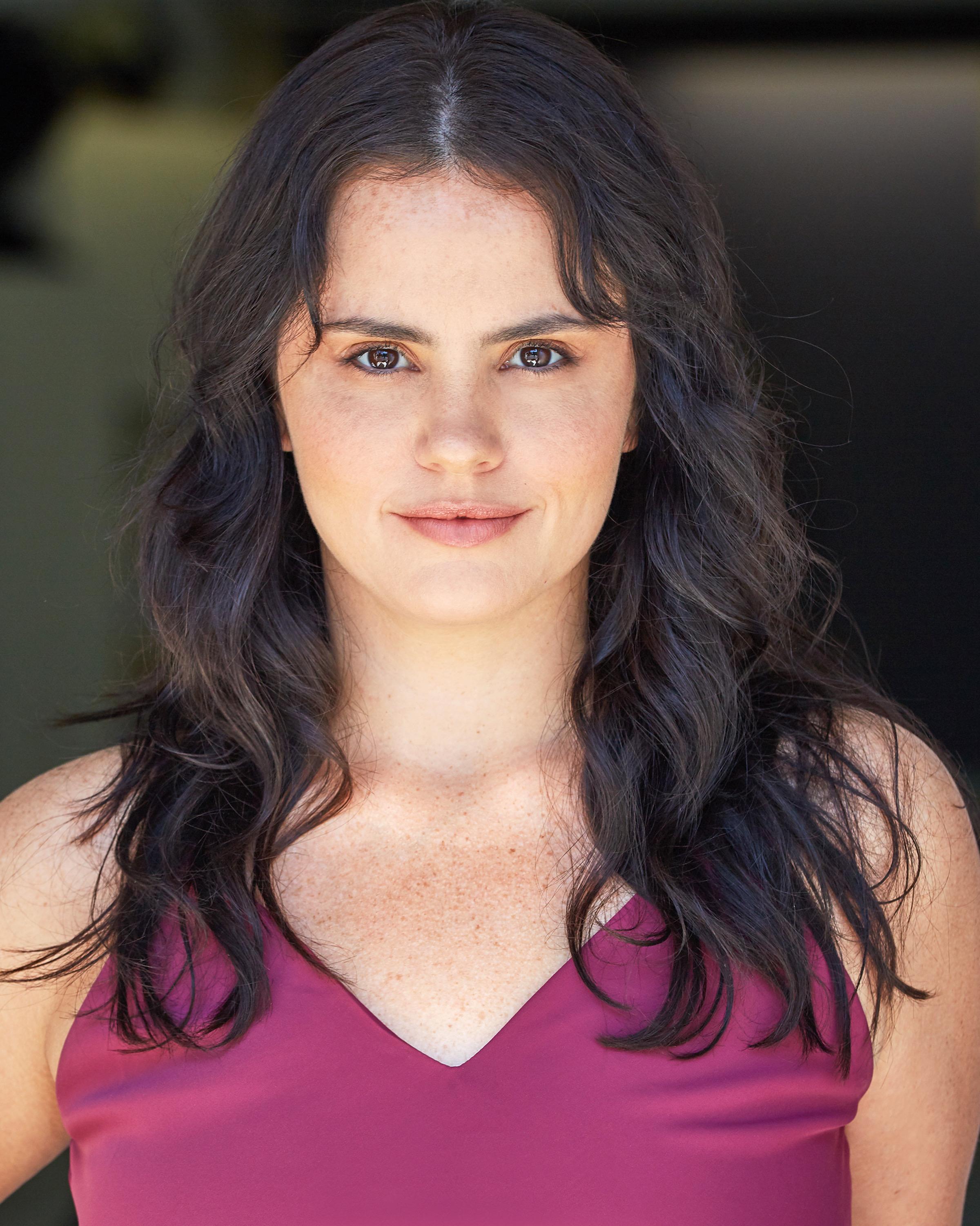 actor Danielle Lima large photo