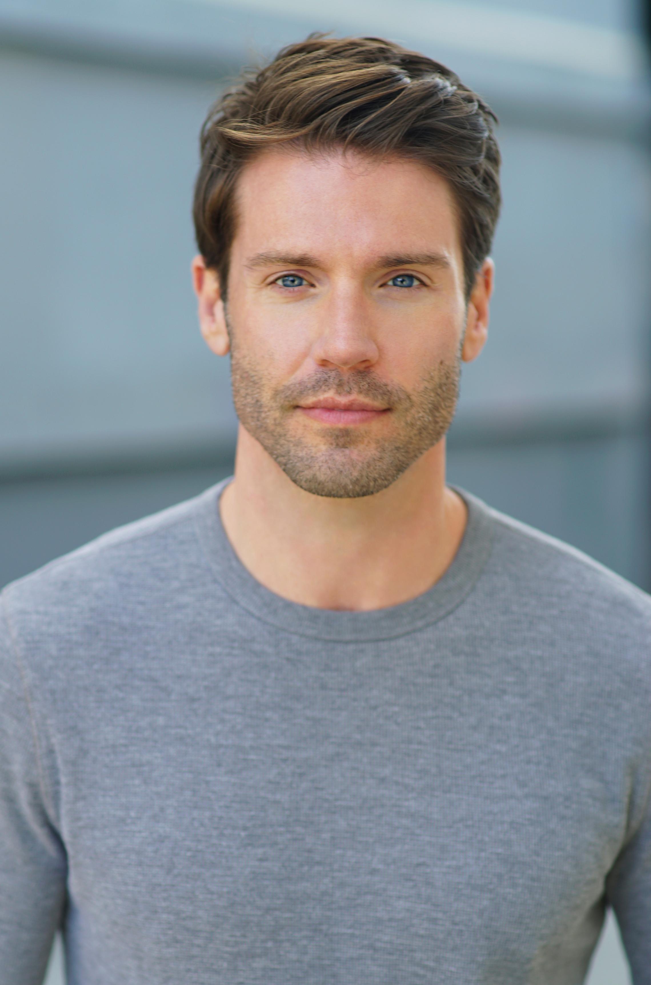 actor Billy Armstrong large photo