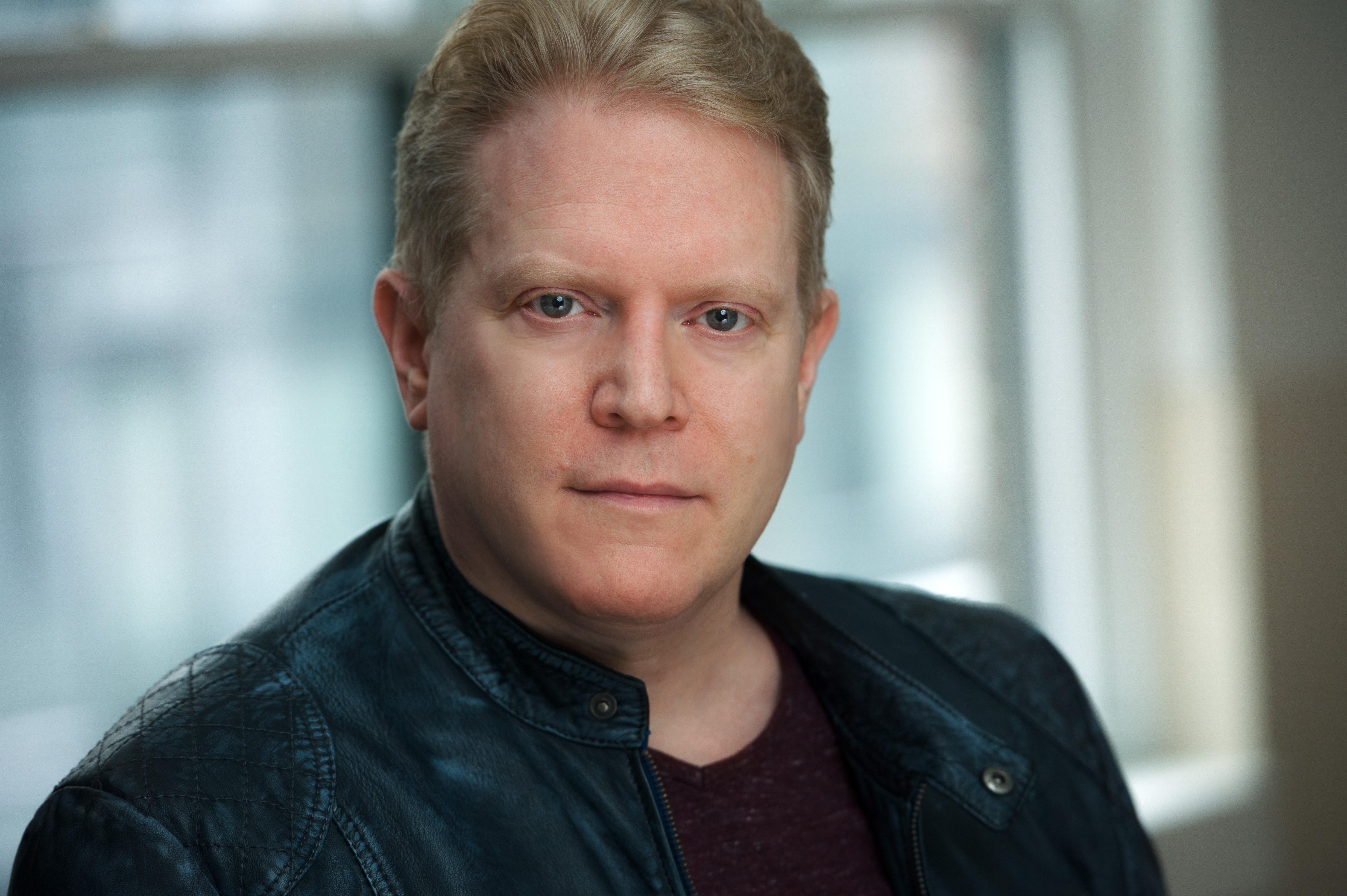 actor Michael Gruenglas large photo