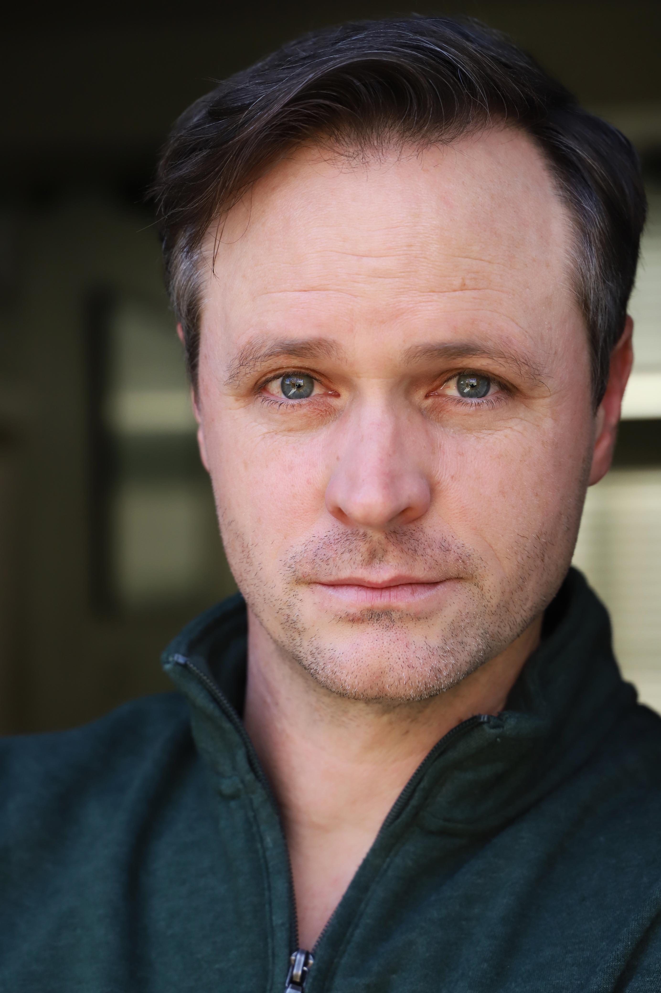 actor Dan Franklin large photo