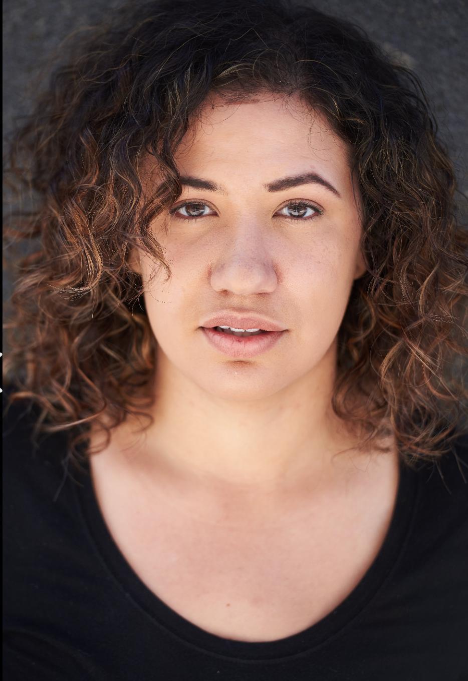 actor Yvelisse Cedrez large photo