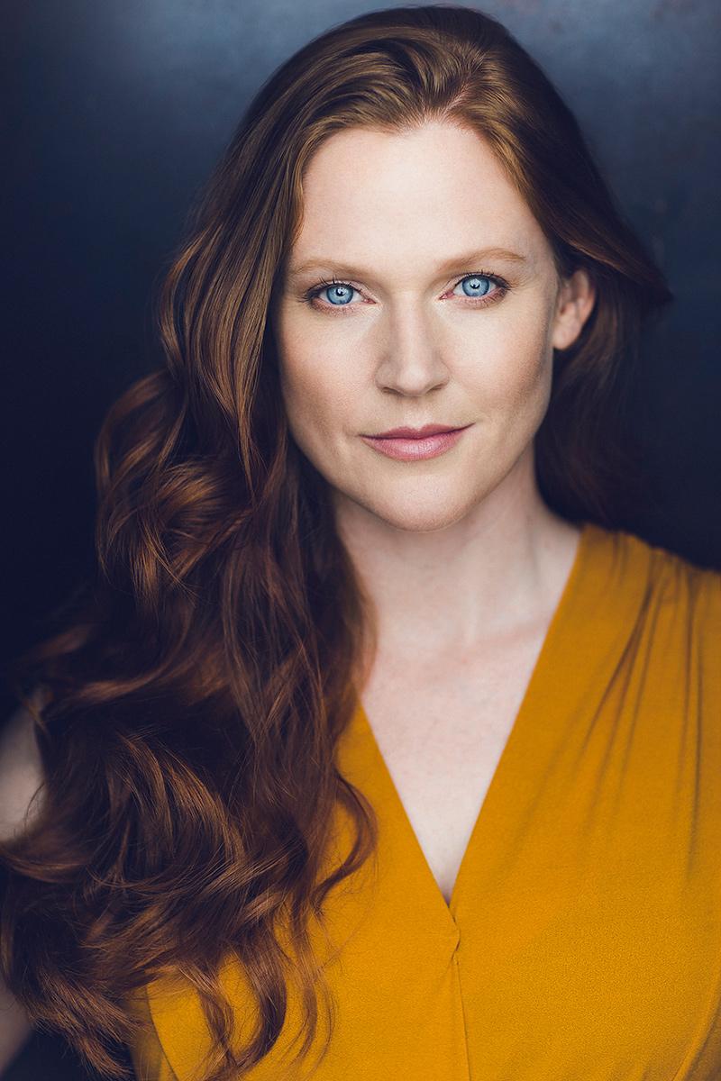 actor Carolyn King large photo