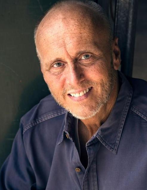 actor Bruce Henderson large photo