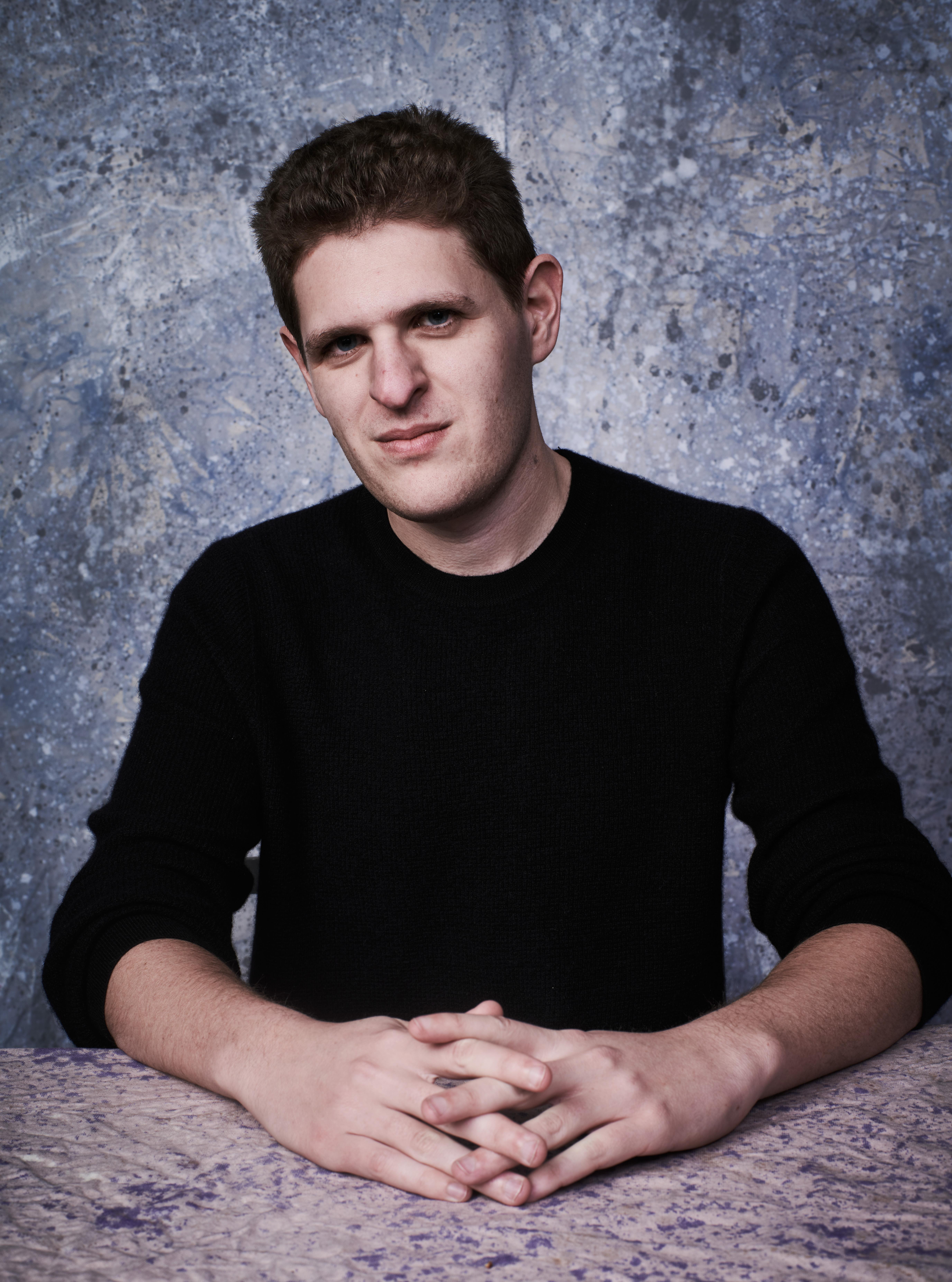 actor Mike Makowsky large photo