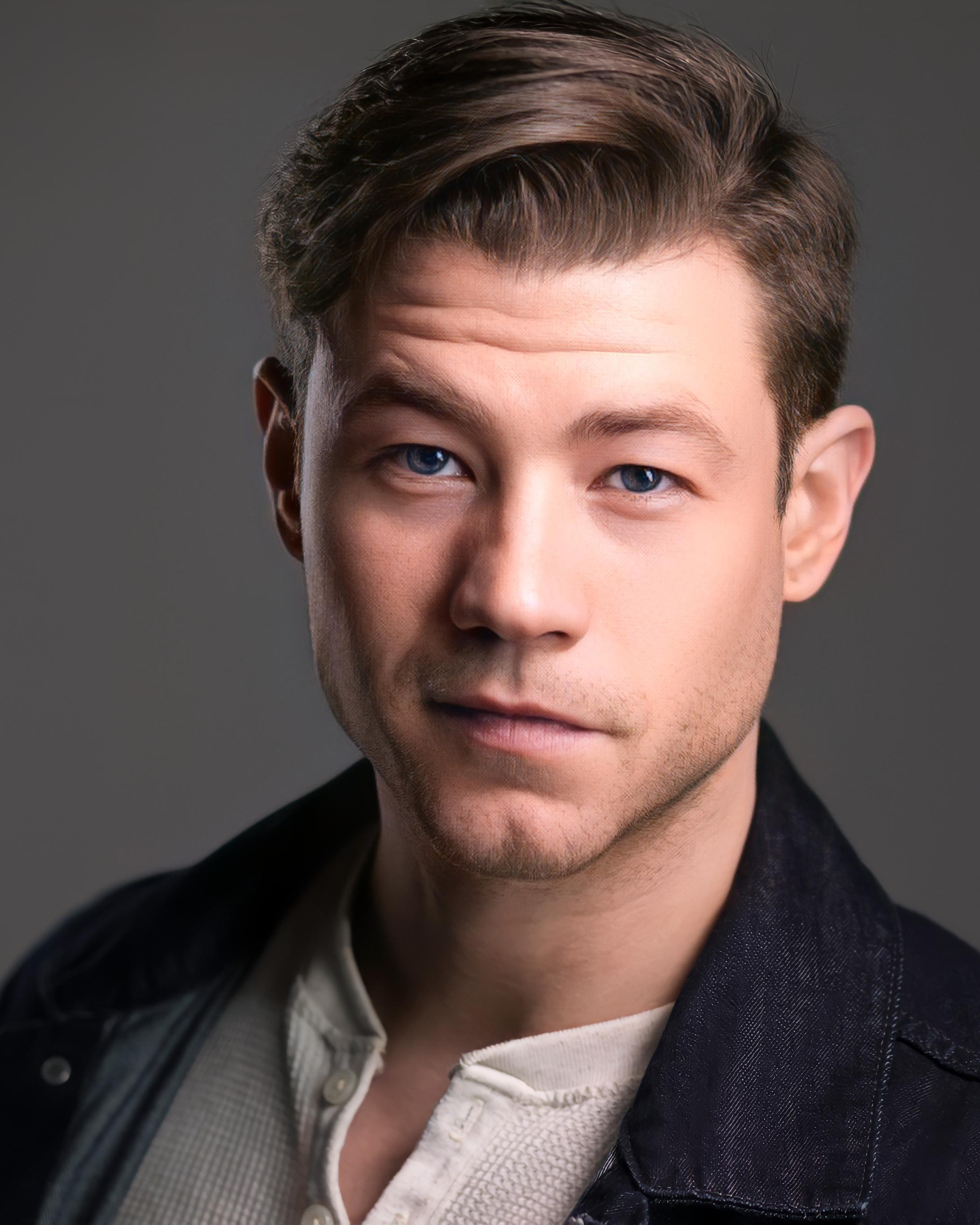 actor Ryan Metcalf large photo