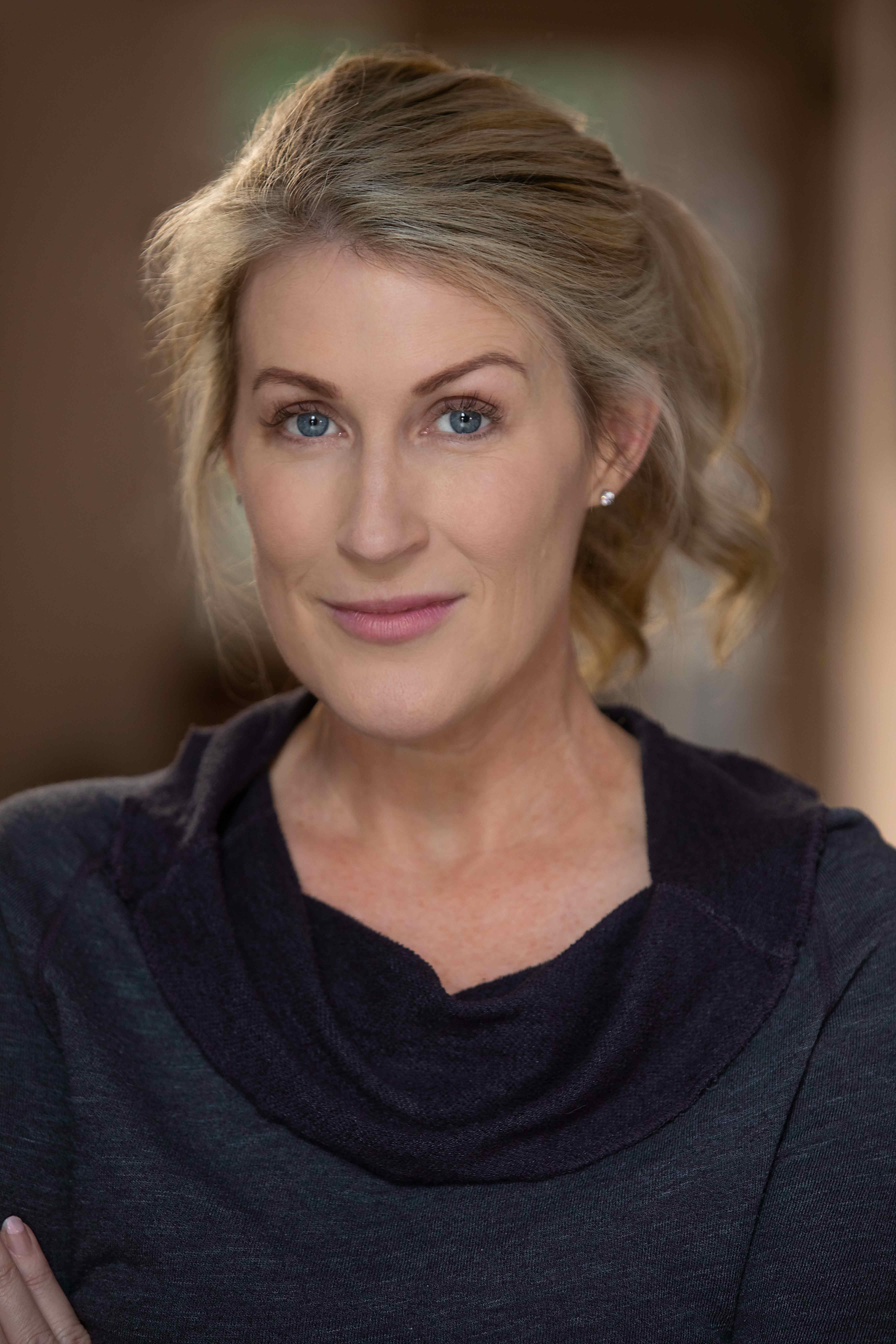 actor Cristen Barnes large photo