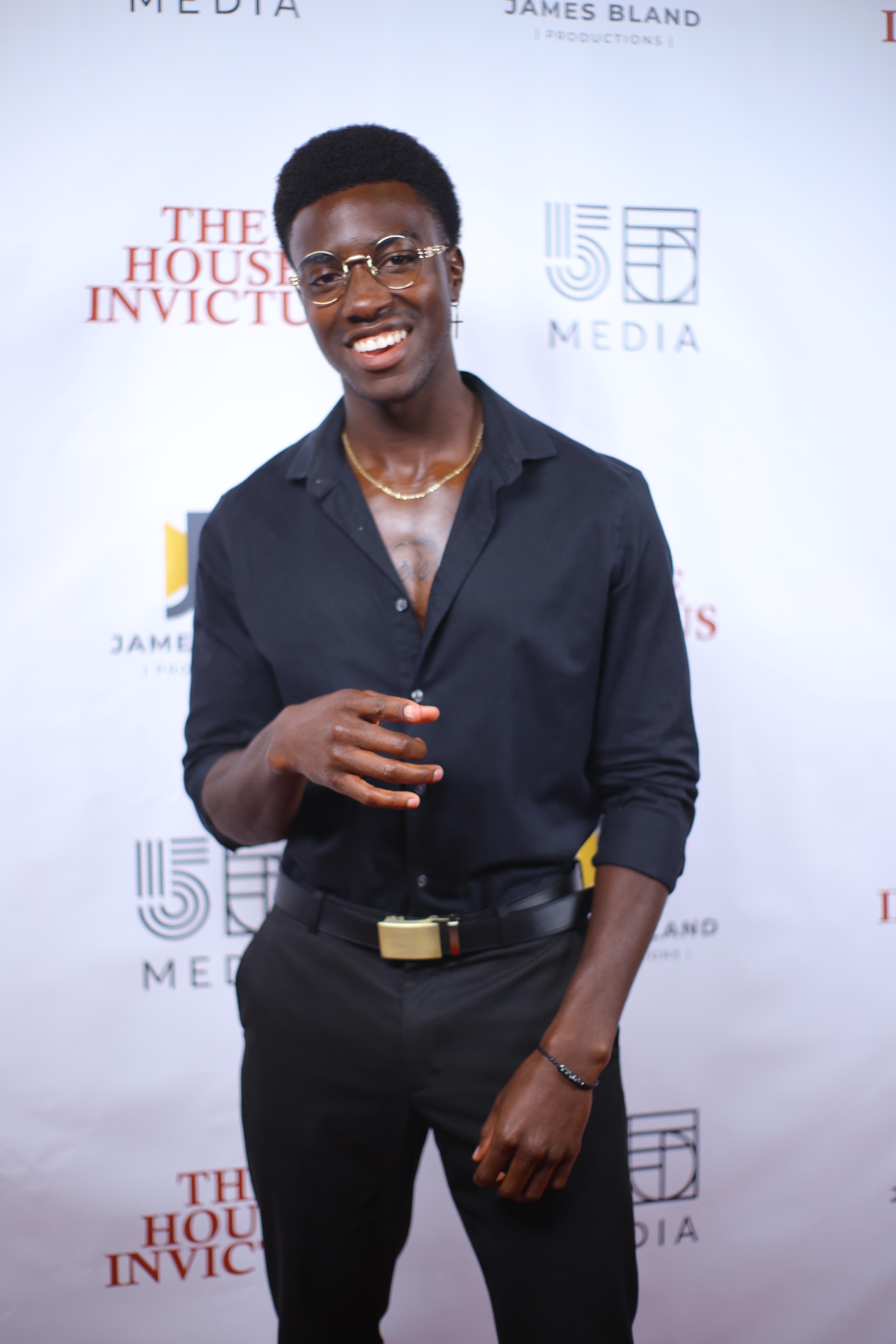 actor Ezekiel Ajeigbe large photo