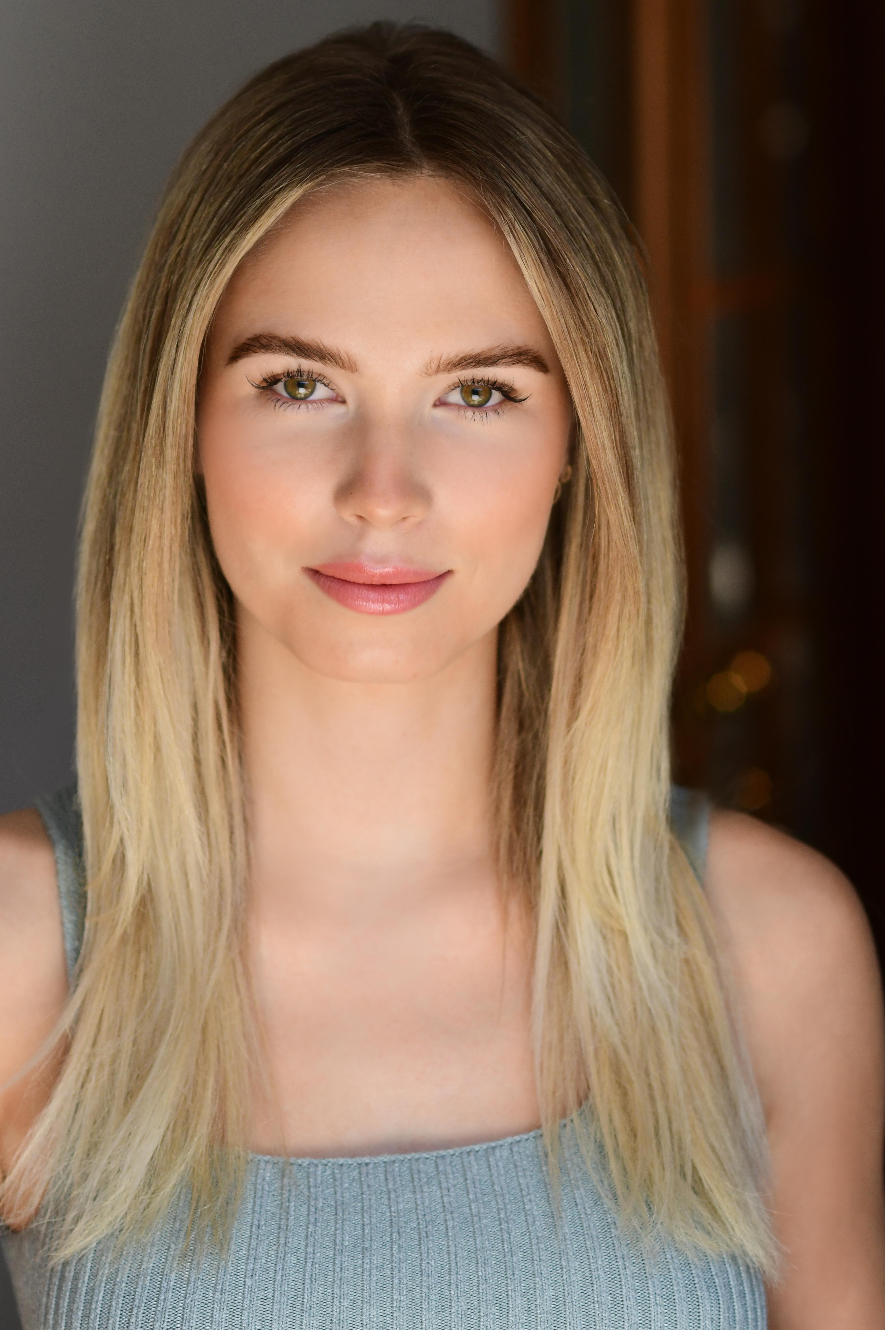 actor Piper Watts large photo