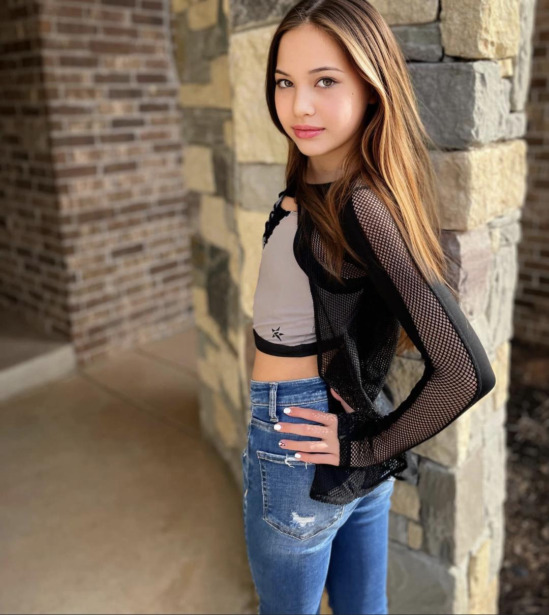 actor Ashtyn Barlow Nguyen large photo