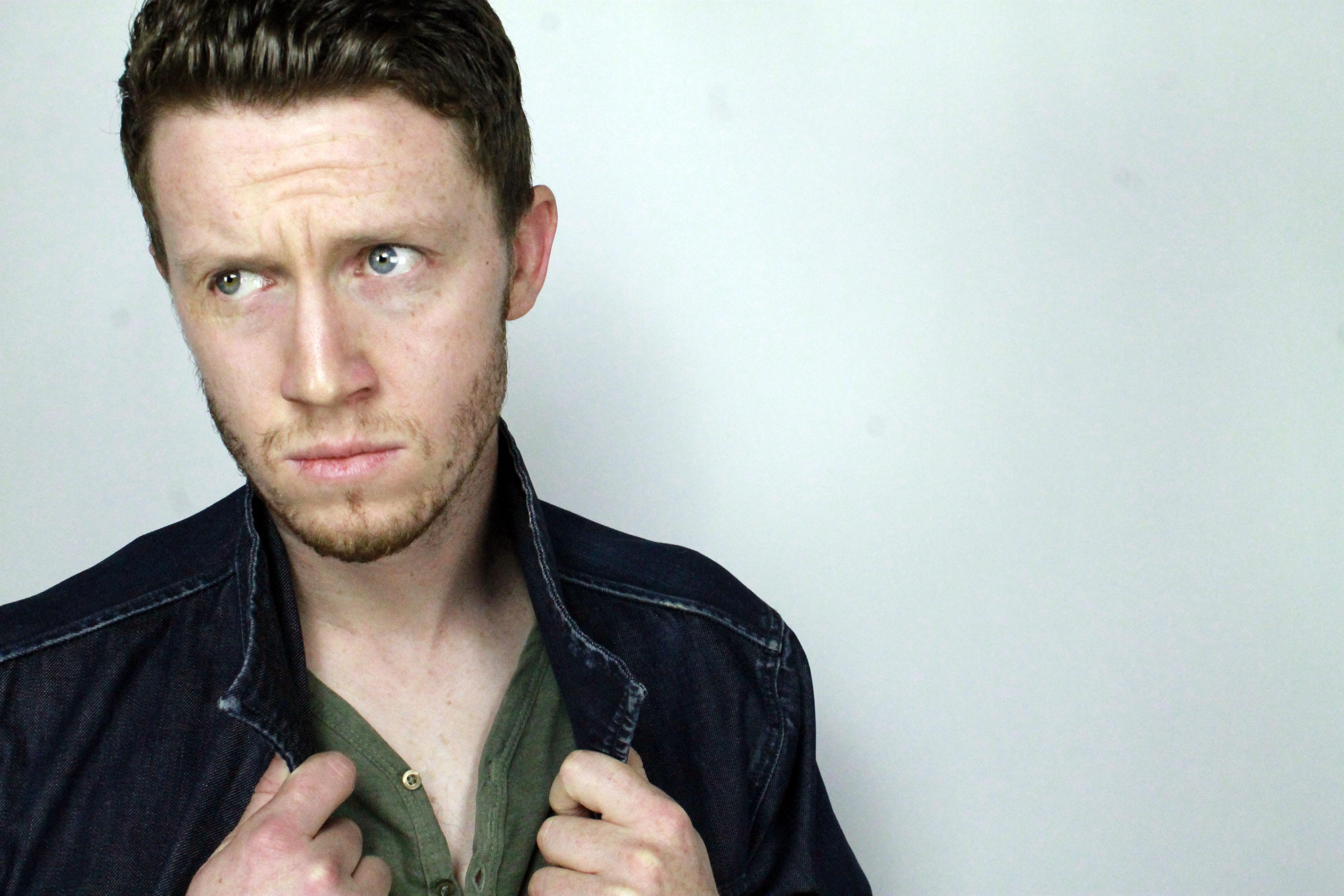 actor Andrew Garrett large photo