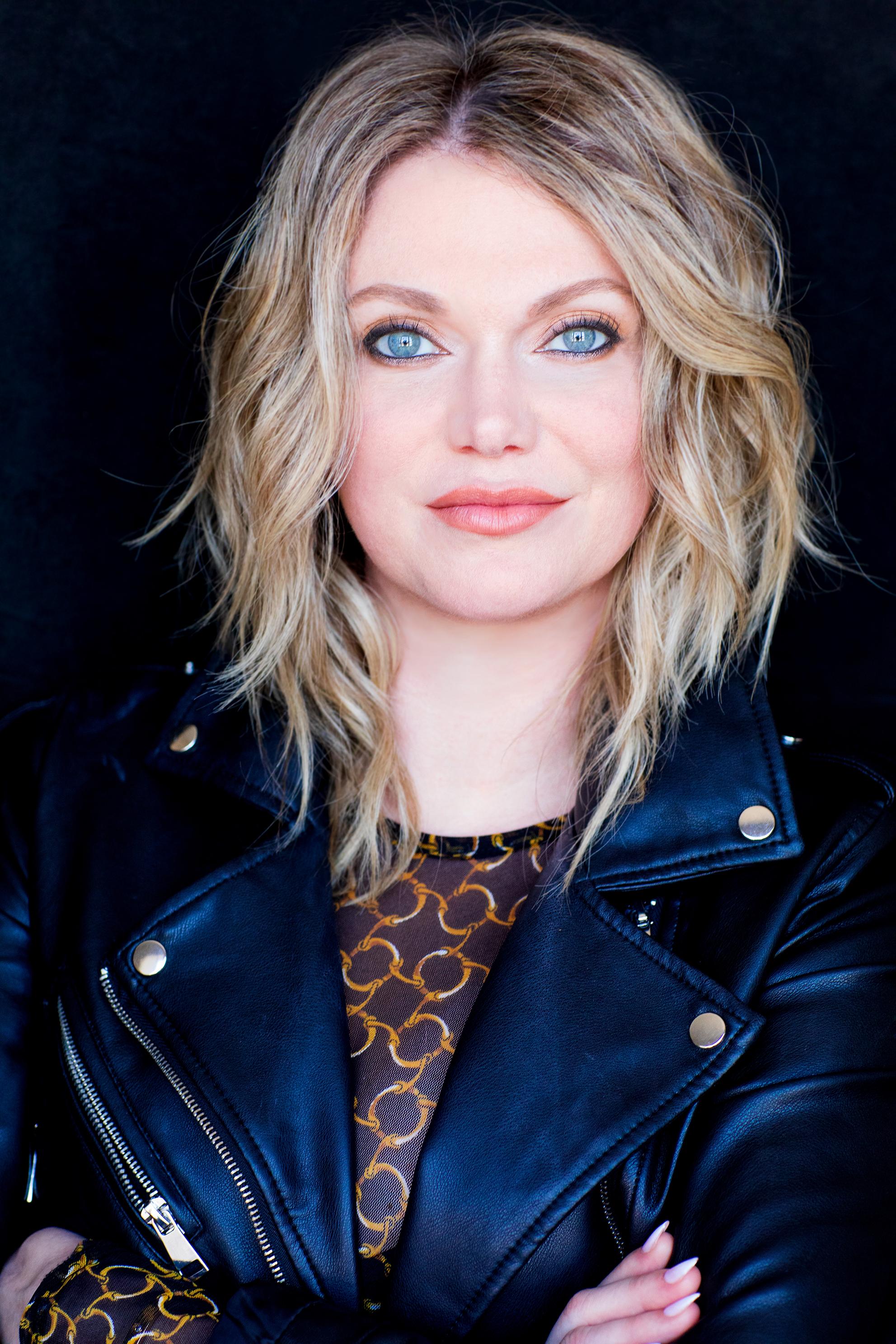 actor Chelsea Blechman large photo