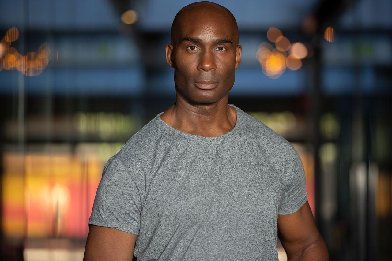 actor Michasha Armstrong large photo